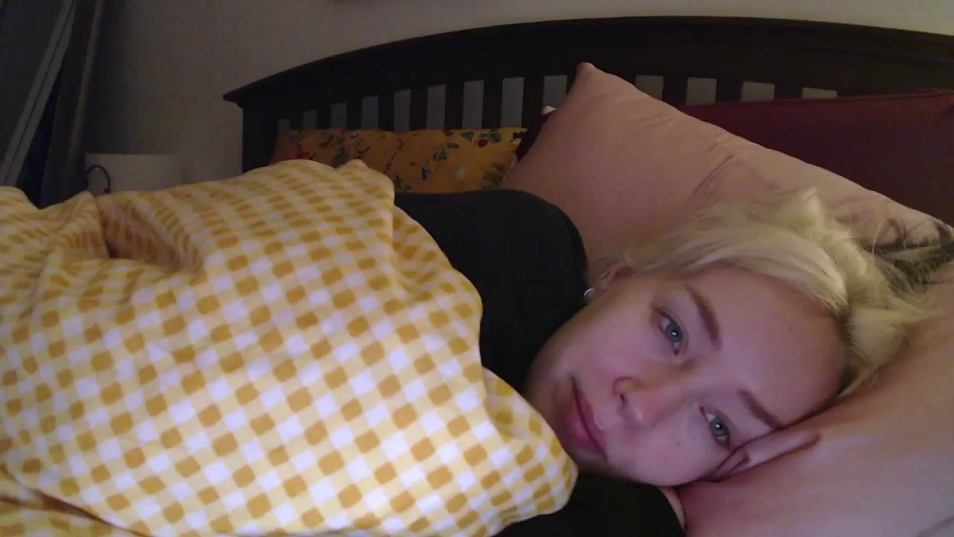 Gallery image thumbnail from NahlaHoney's myfreecams stream on, 03/21/2025, 03:57 image 10 of 20