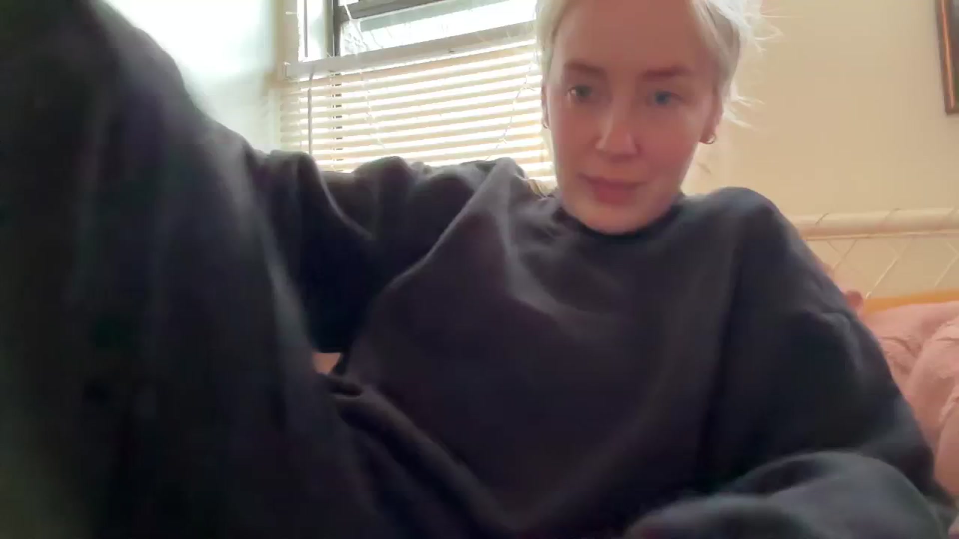 Gallery image thumbnail from NahlaHoney's myfreecams stream on, 03/26/2025, 02:48 image 6 of 20