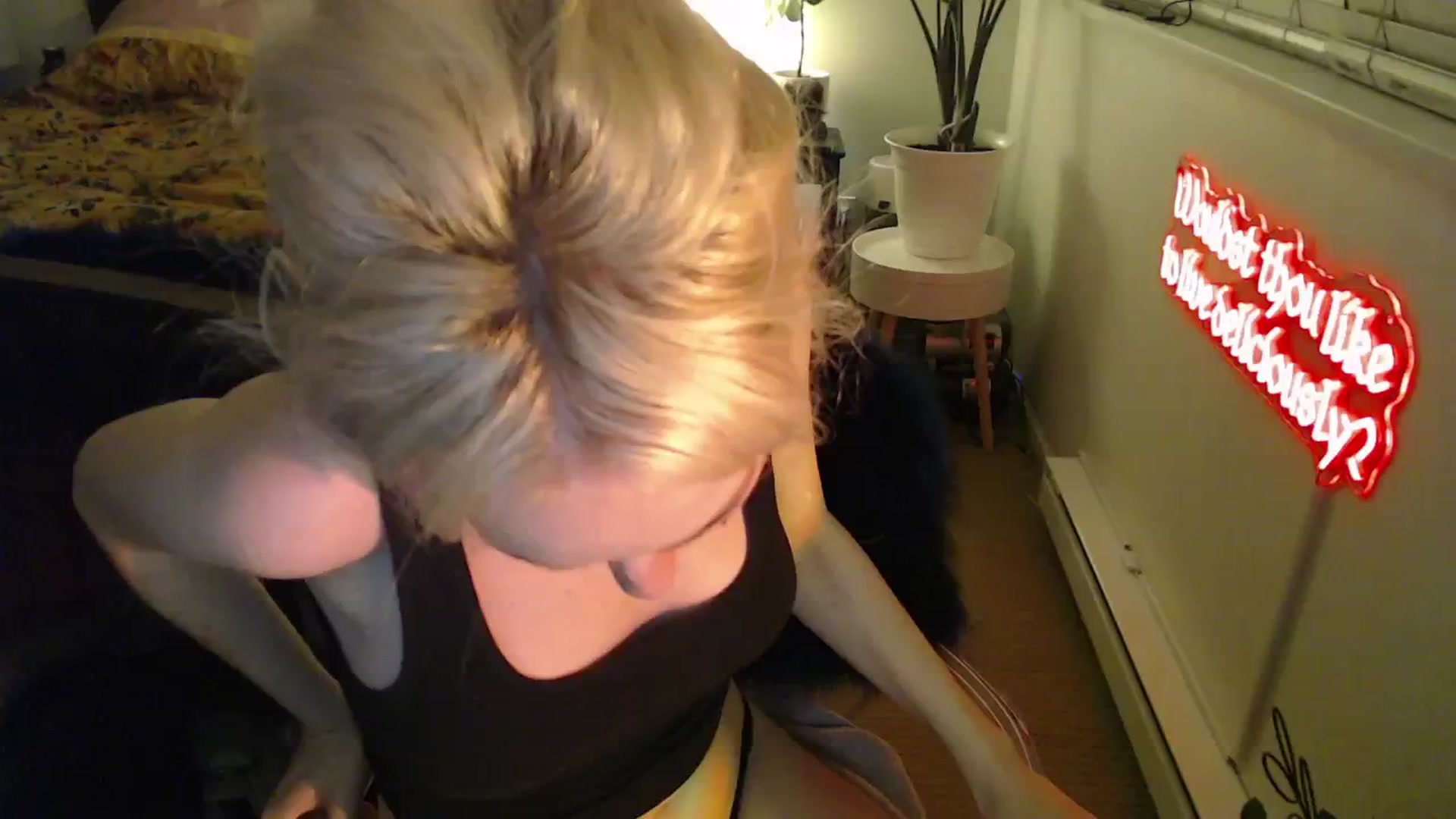 Gallery image thumbnail from NahlaHoney's myfreecams stream on, 03/28/2025, 04:19 image 19 of 20