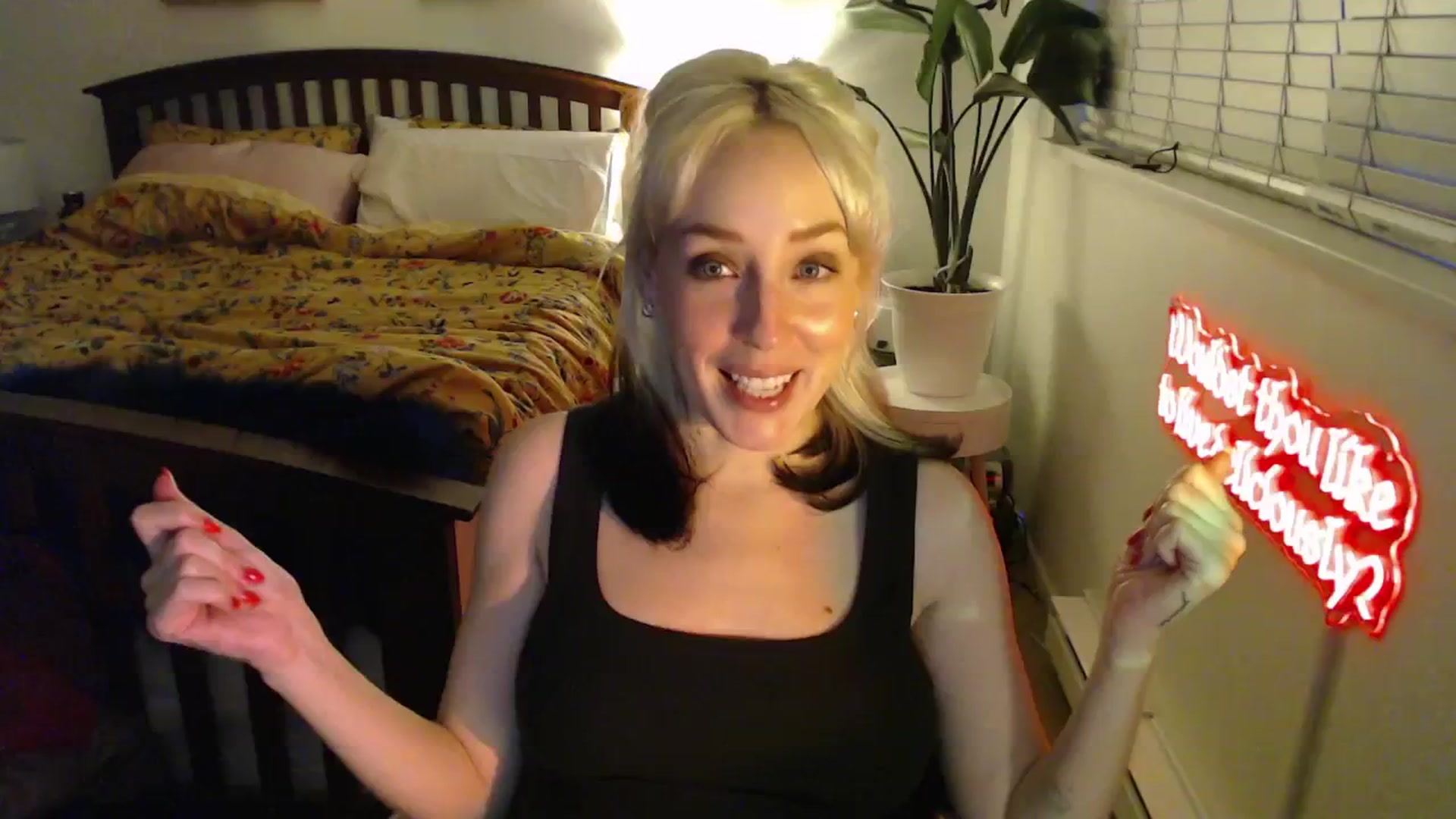 Gallery image thumbnail from NahlaHoney's myfreecams stream on, 03/28/2025, 04:19 image 10 of 20