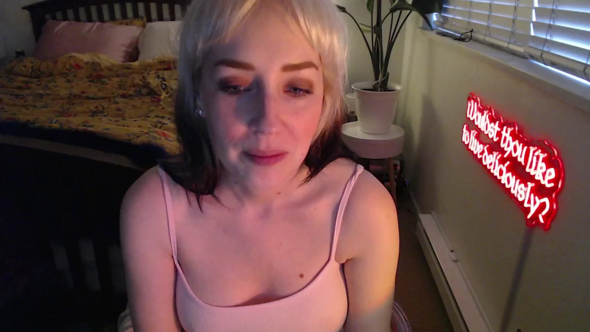 Gallery image thumbnail from NahlaHoney's myfreecams stream on, 03/31/2025, 02:40 image 15 of 20