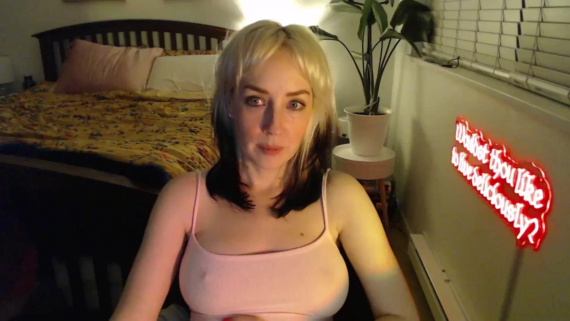 Gallery image thumbnail from NahlaHoney's myfreecams stream on, 03/31/2025, 03:50 image 3 of 20