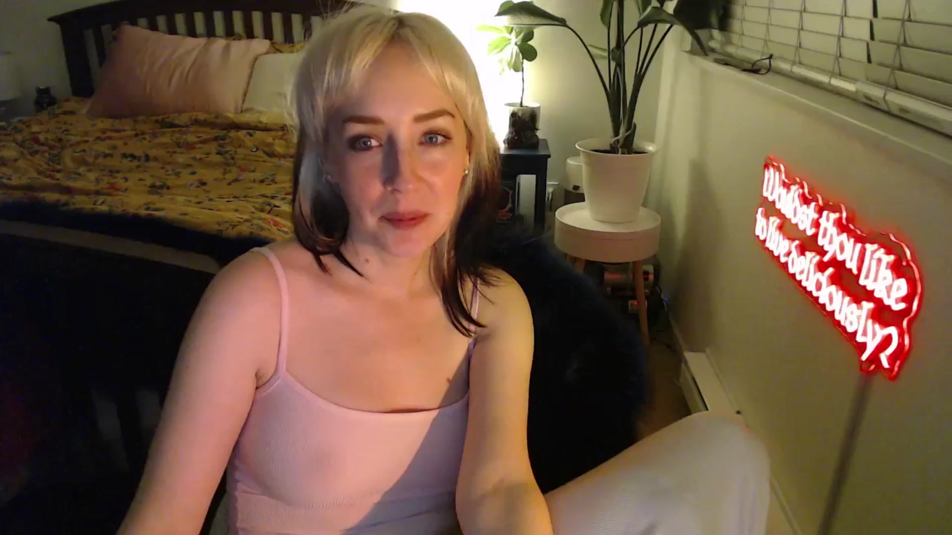 Gallery image thumbnail from NahlaHoney's myfreecams stream on, 03/31/2025, 03:50 image 20 of 20