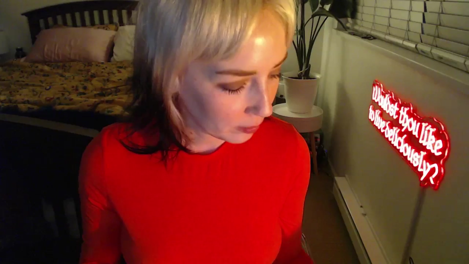 Gallery image thumbnail from NahlaHoney's myfreecams stream on, 04/02/2025, 03:59 image 15 of 20