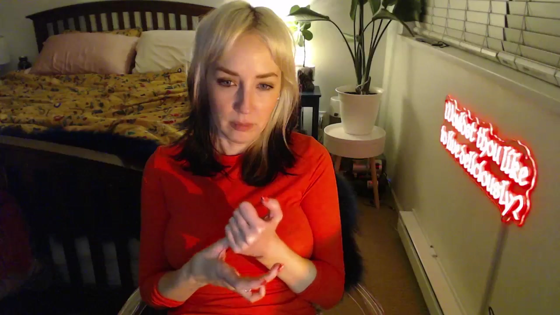 Gallery image thumbnail from NahlaHoney's myfreecams stream on, 04/02/2025, 03:59 image 18 of 20