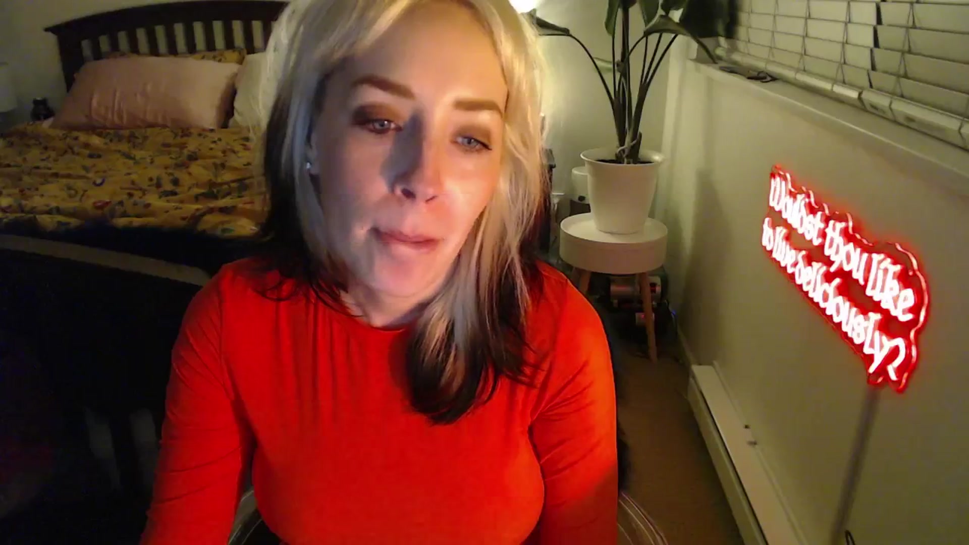 Gallery image thumbnail from NahlaHoney's myfreecams stream on, 04/02/2025, 03:59 image 19 of 20