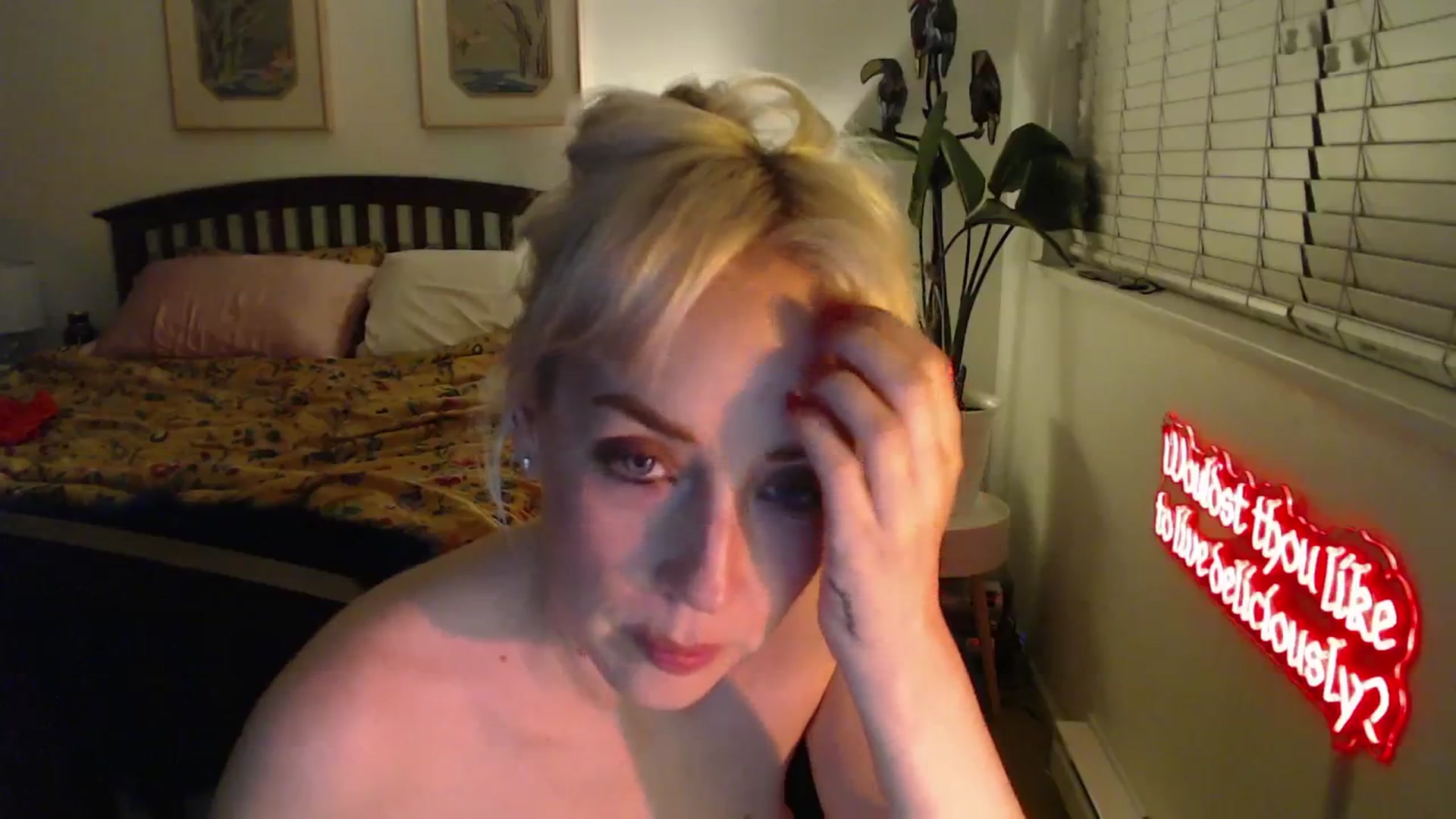 Gallery image thumbnail from NahlaHoney's myfreecams stream on, 04/02/2025, 05:31 image 18 of 20
