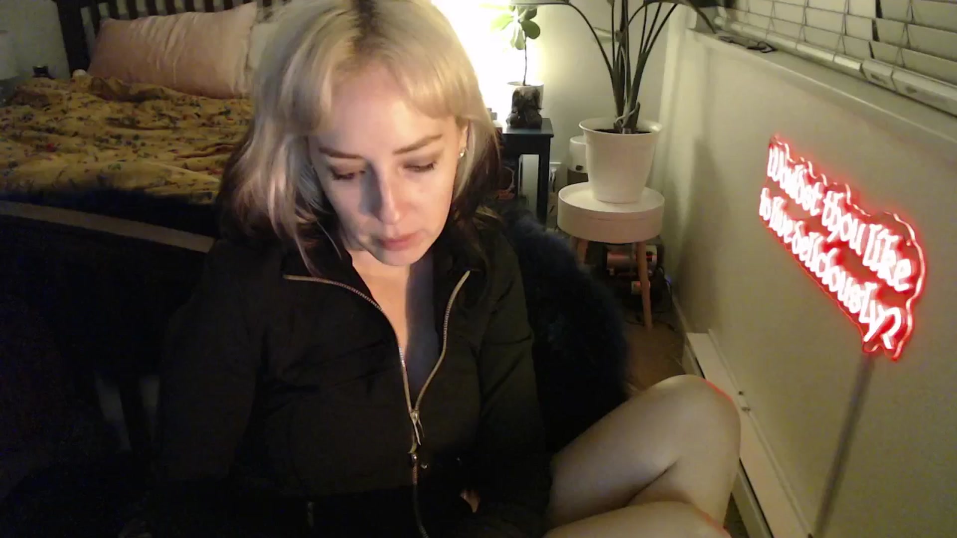Gallery image thumbnail from NahlaHoney's myfreecams stream on, 04/03/2025, 05:13 image 3 of 20