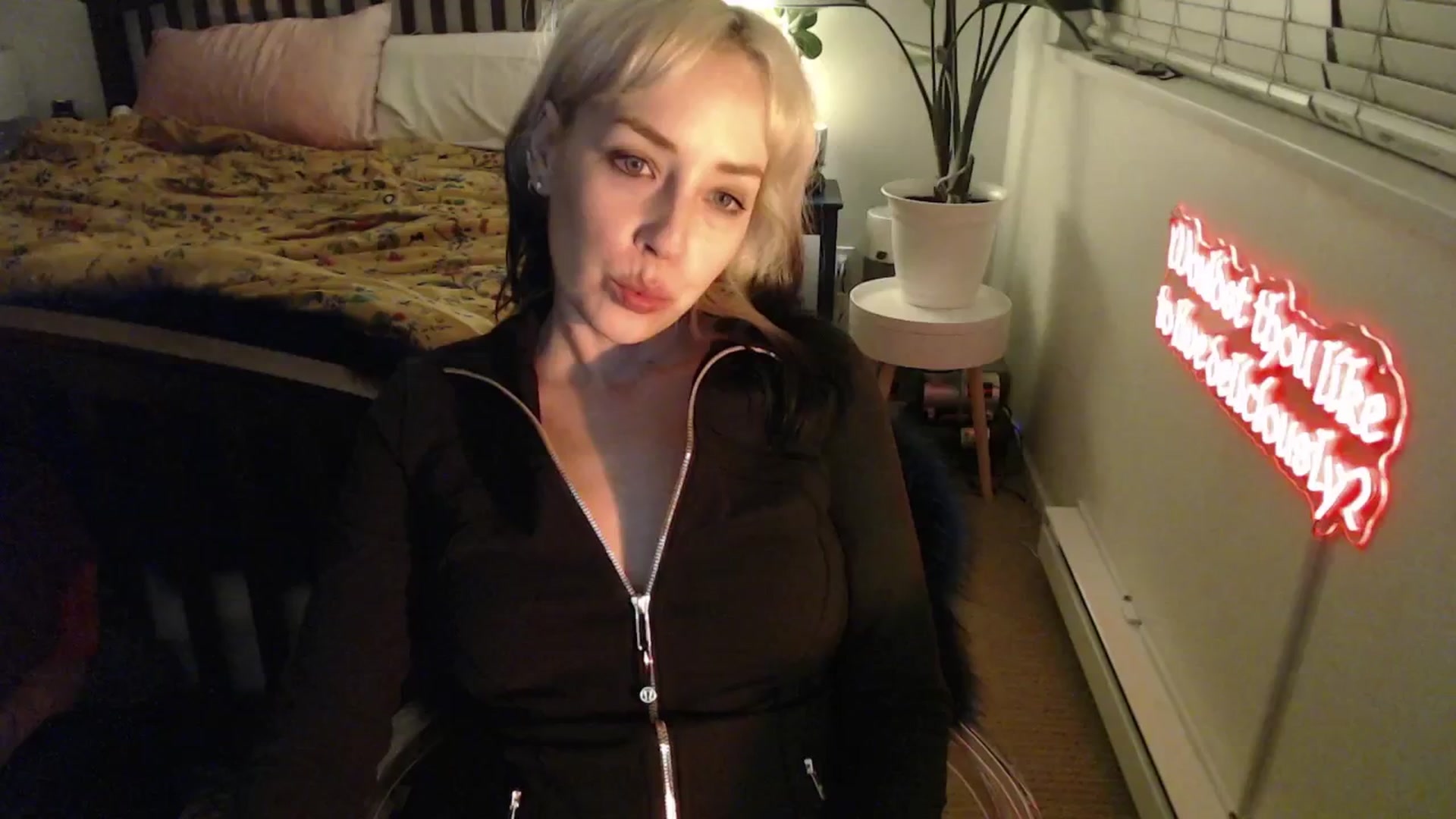 Gallery image thumbnail from NahlaHoney's myfreecams stream on, 04/03/2025, 05:13 image 20 of 20