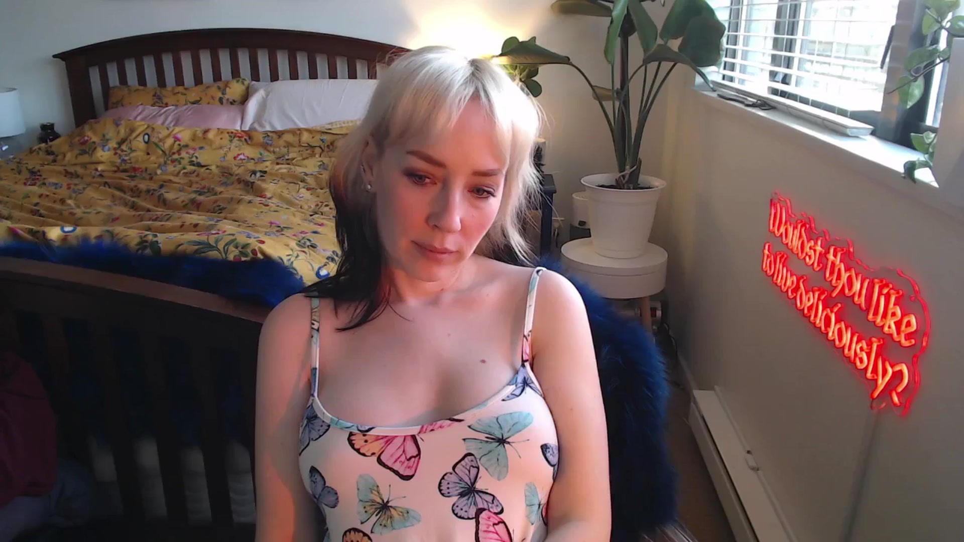 Gallery image thumbnail from NahlaHoney's myfreecams stream on, 04/04/2025, 02:26 image 17 of 20