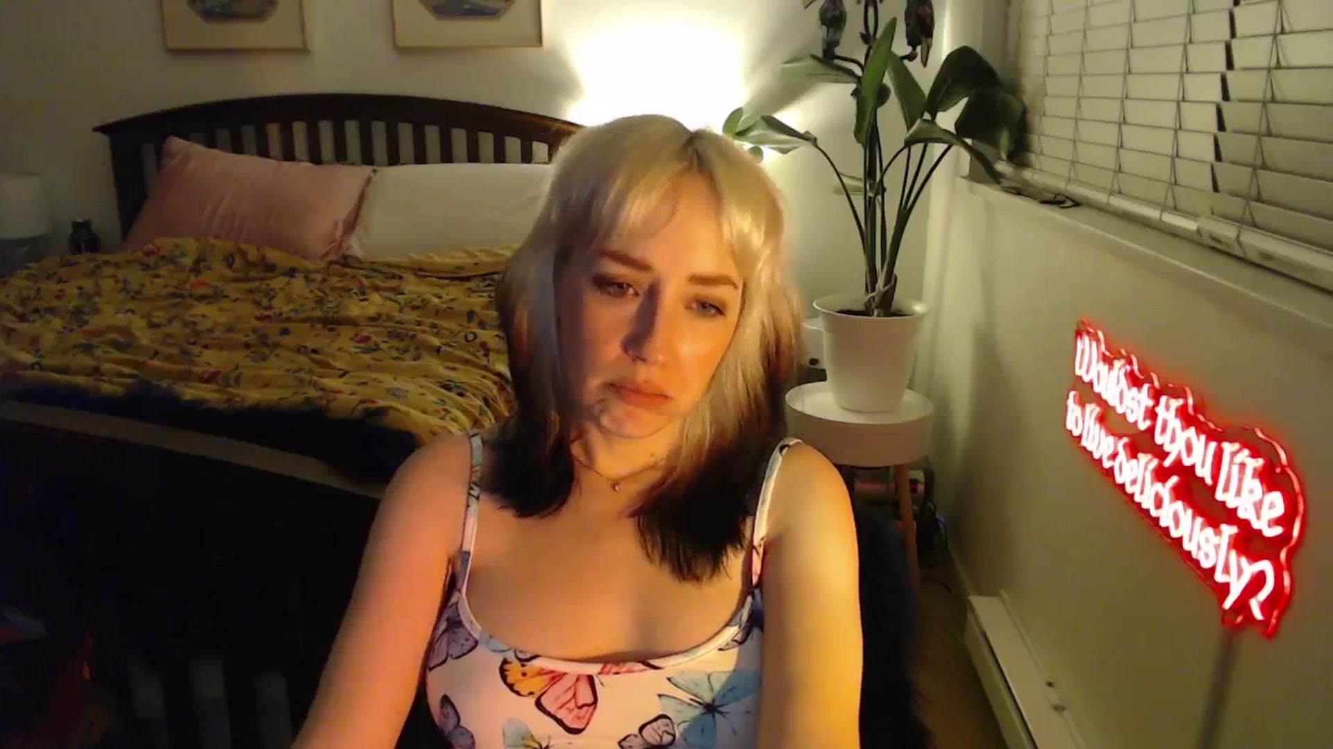 Gallery image thumbnail from NahlaHoney's myfreecams stream on, 04/04/2025, 04:53 image 12 of 20