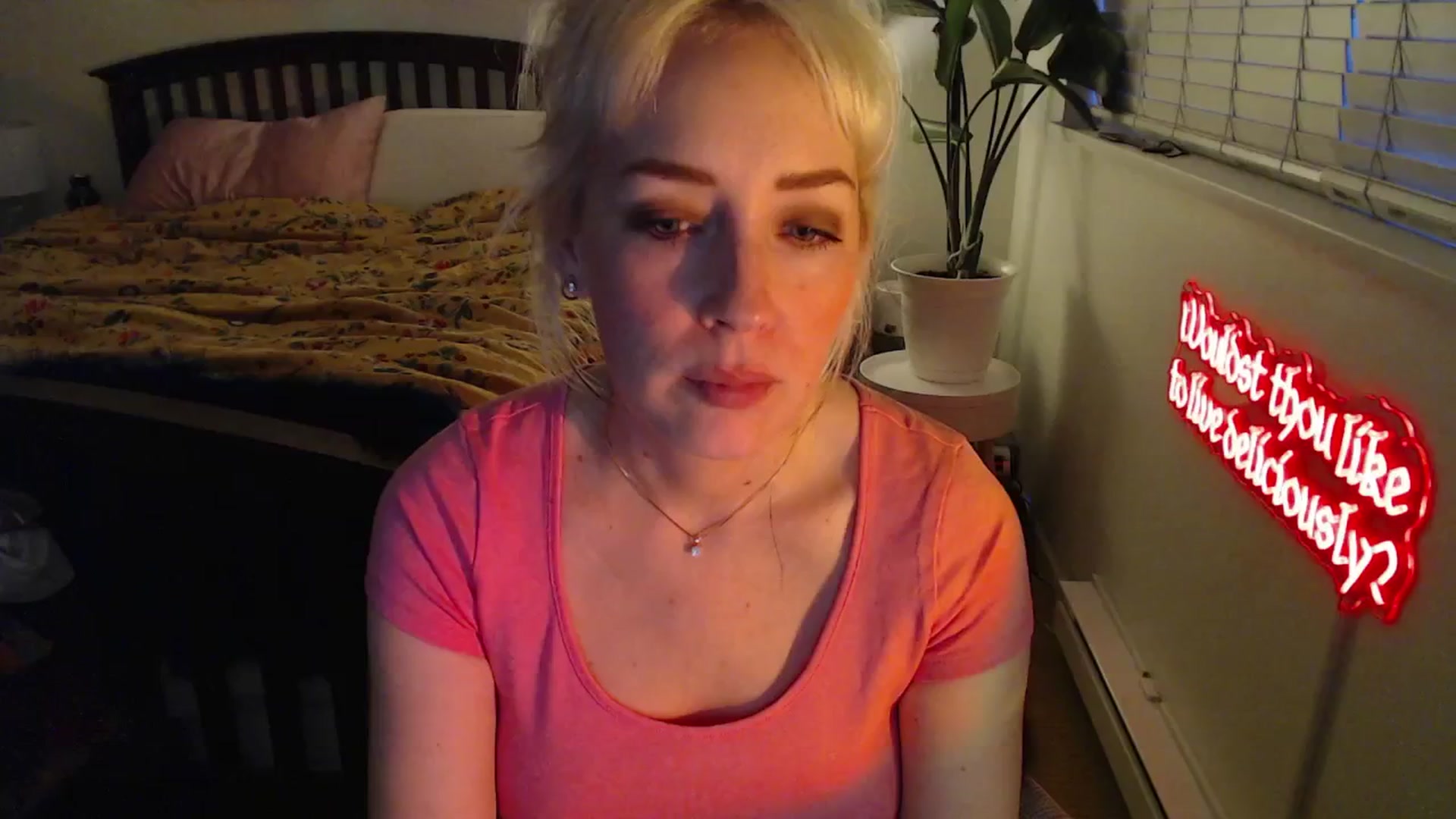 Gallery image thumbnail from NahlaHoney's myfreecams stream on, 04/08/2025, 04:53 image 10 of 20