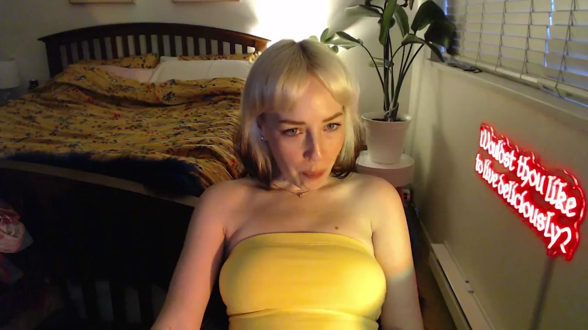 Gallery image thumbnail from NahlaHoney's myfreecams stream on, 04/09/2025, 03:31 image 12 of 20