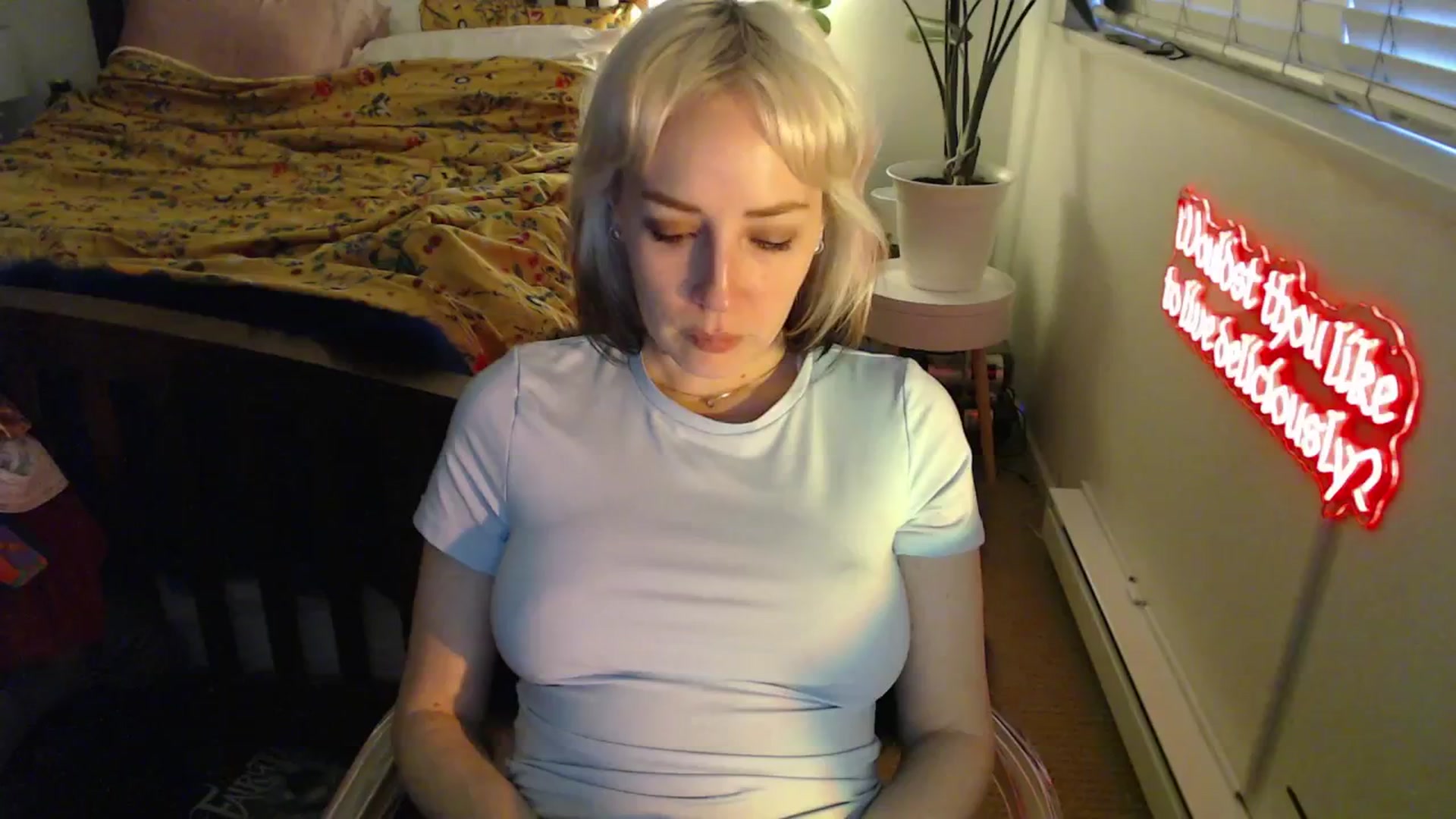 Gallery image thumbnail from NahlaHoney's myfreecams stream on, 04/10/2025, 03:11 image 2 of 20
