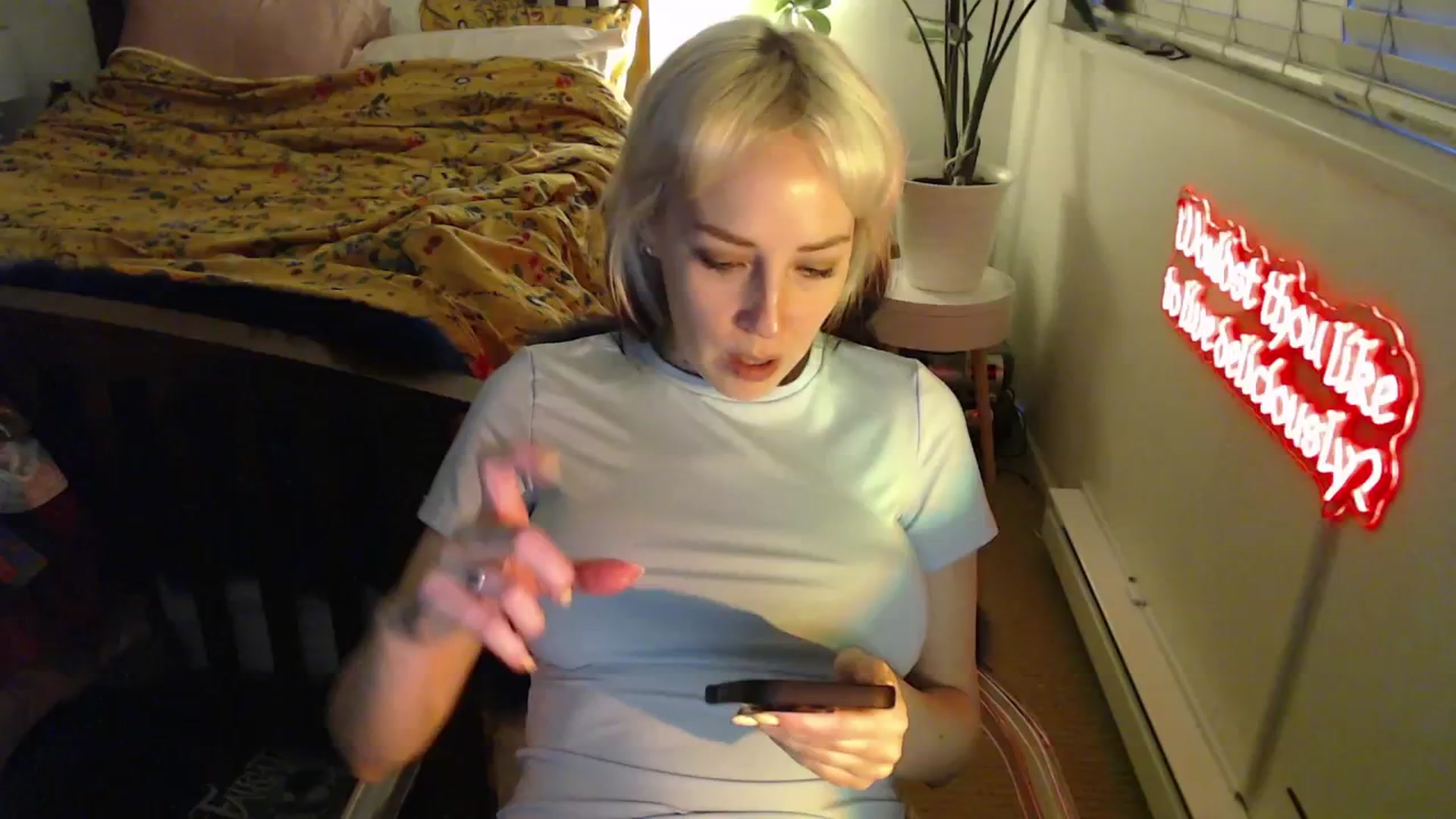 Gallery image thumbnail from NahlaHoney's myfreecams stream on, 04/10/2025, 03:11 image 17 of 20