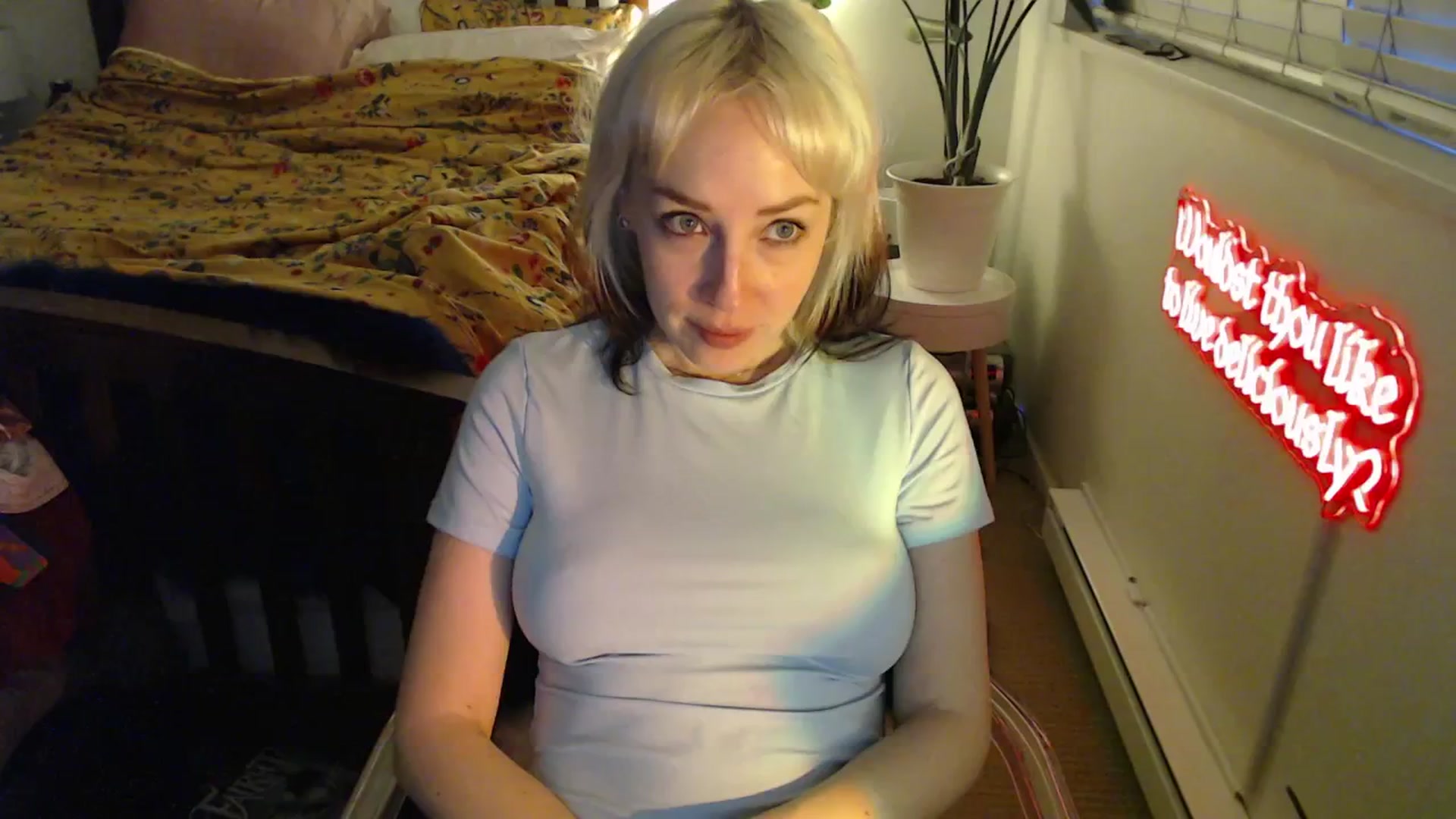 Gallery image thumbnail from NahlaHoney's myfreecams stream on, 04/10/2025, 03:11 image 15 of 20