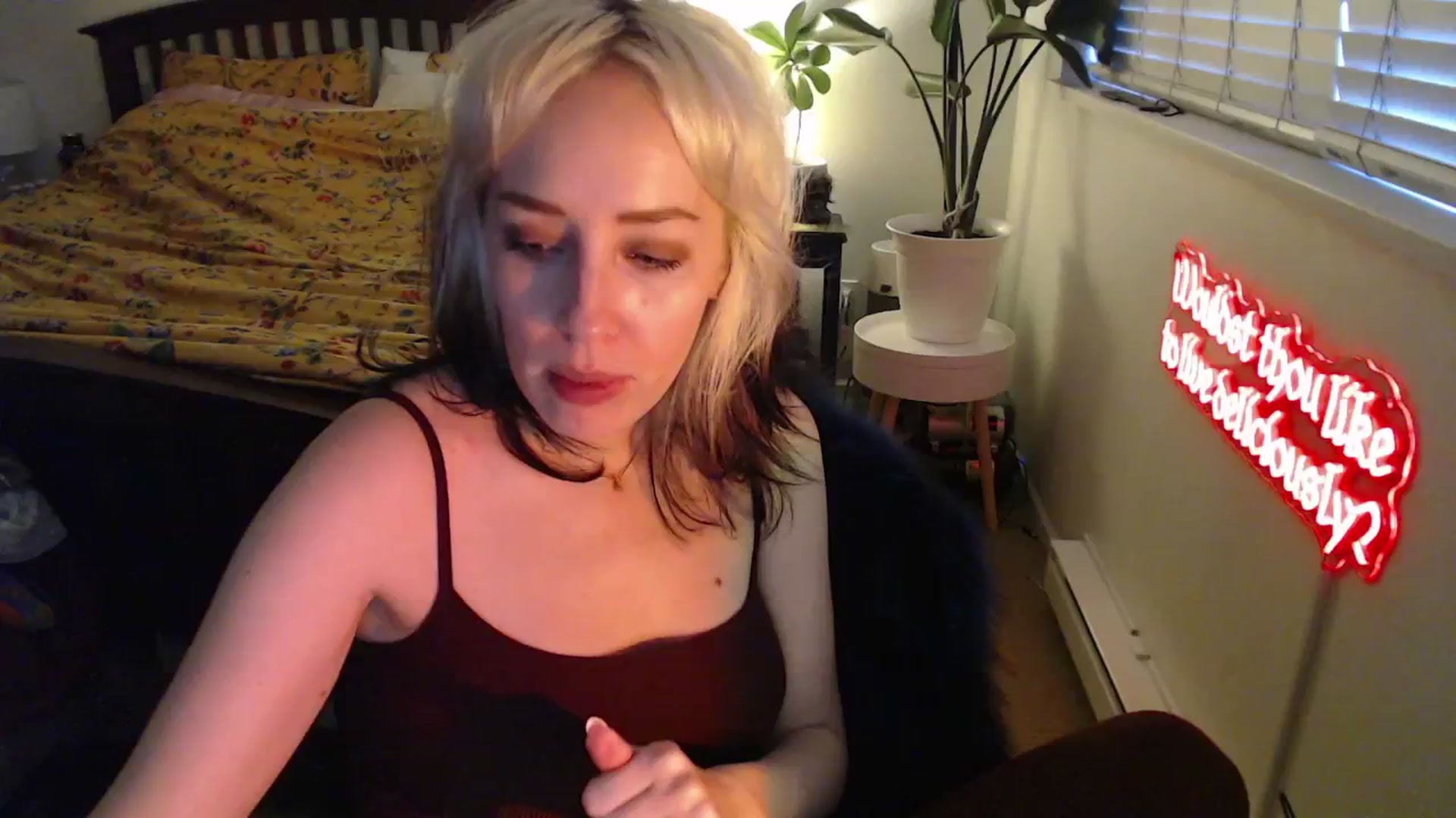 Gallery image thumbnail from NahlaHoney's myfreecams stream on, 04/11/2025, 04:39 image 6 of 20