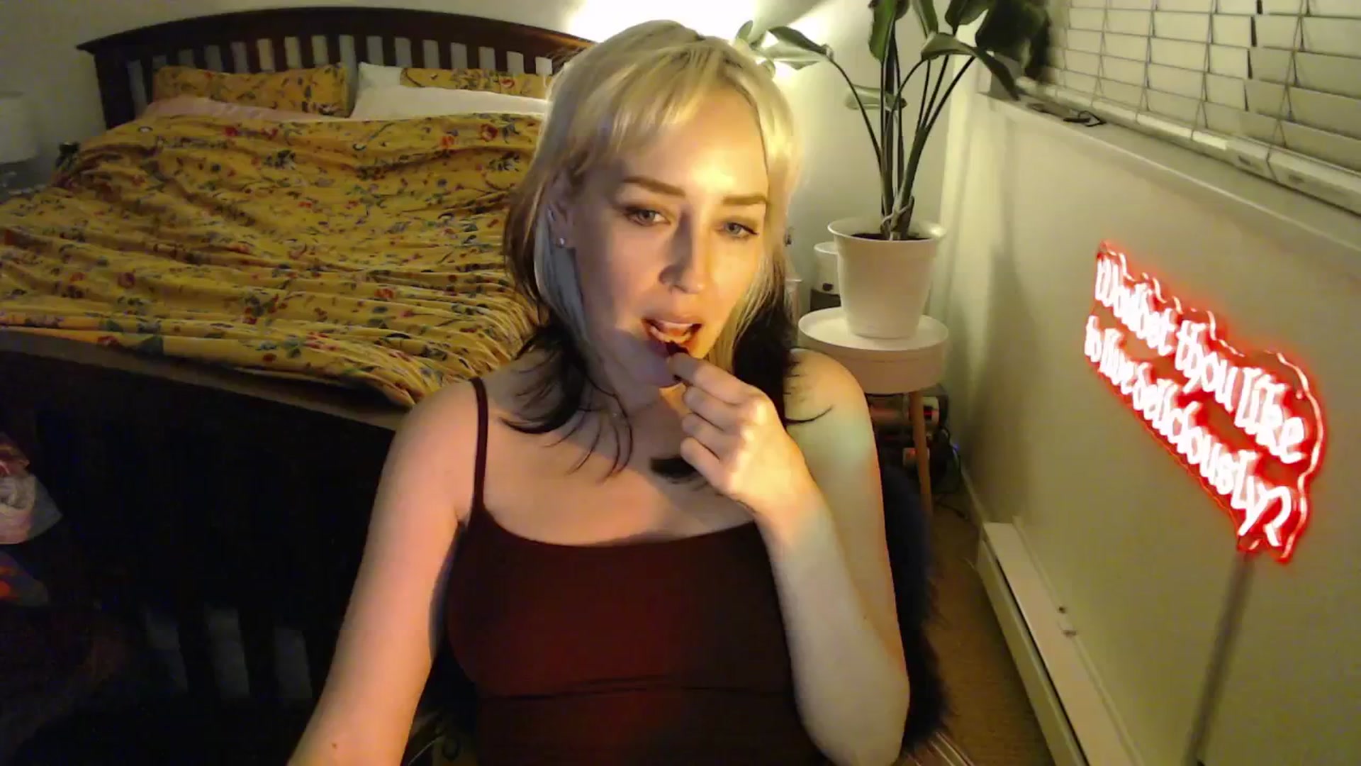 Gallery image thumbnail from NahlaHoney's myfreecams stream on, 04/11/2025, 04:39 image 17 of 20