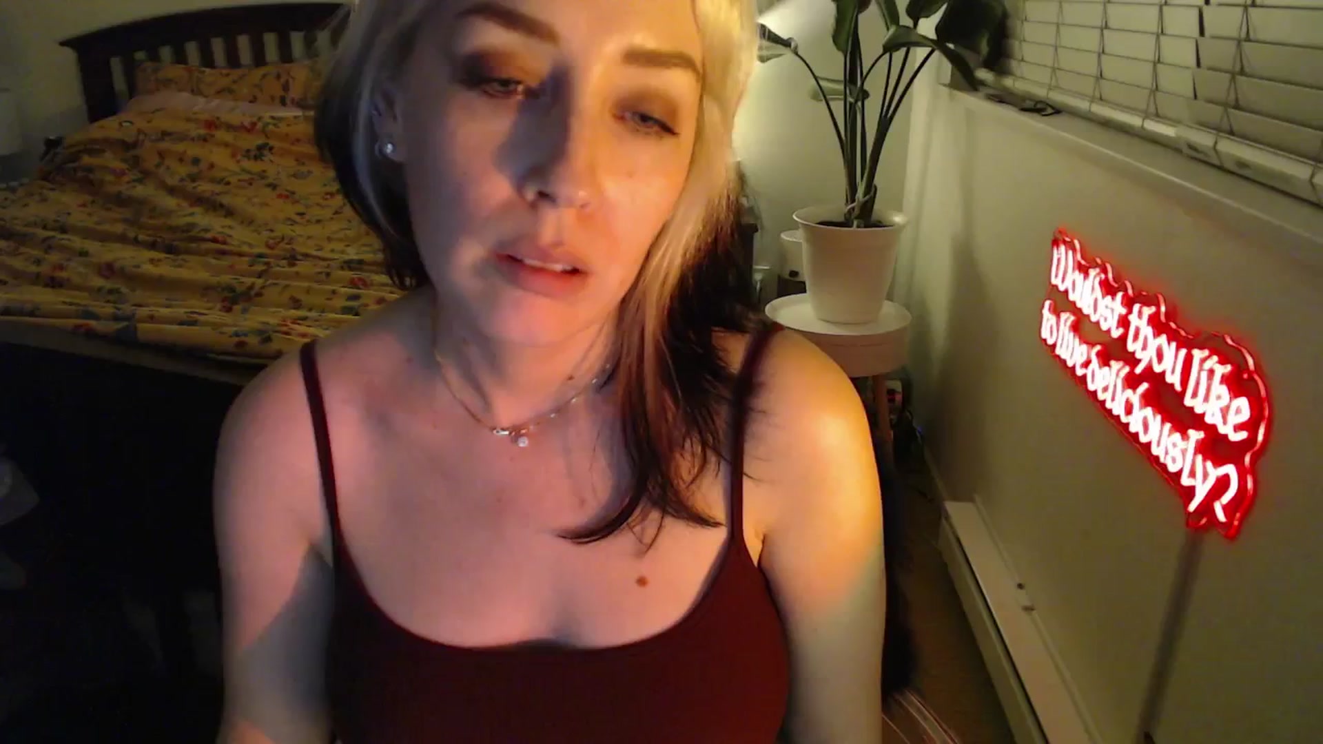 Gallery image thumbnail from NahlaHoney's myfreecams stream on, 04/11/2025, 05:01 image 5 of 20