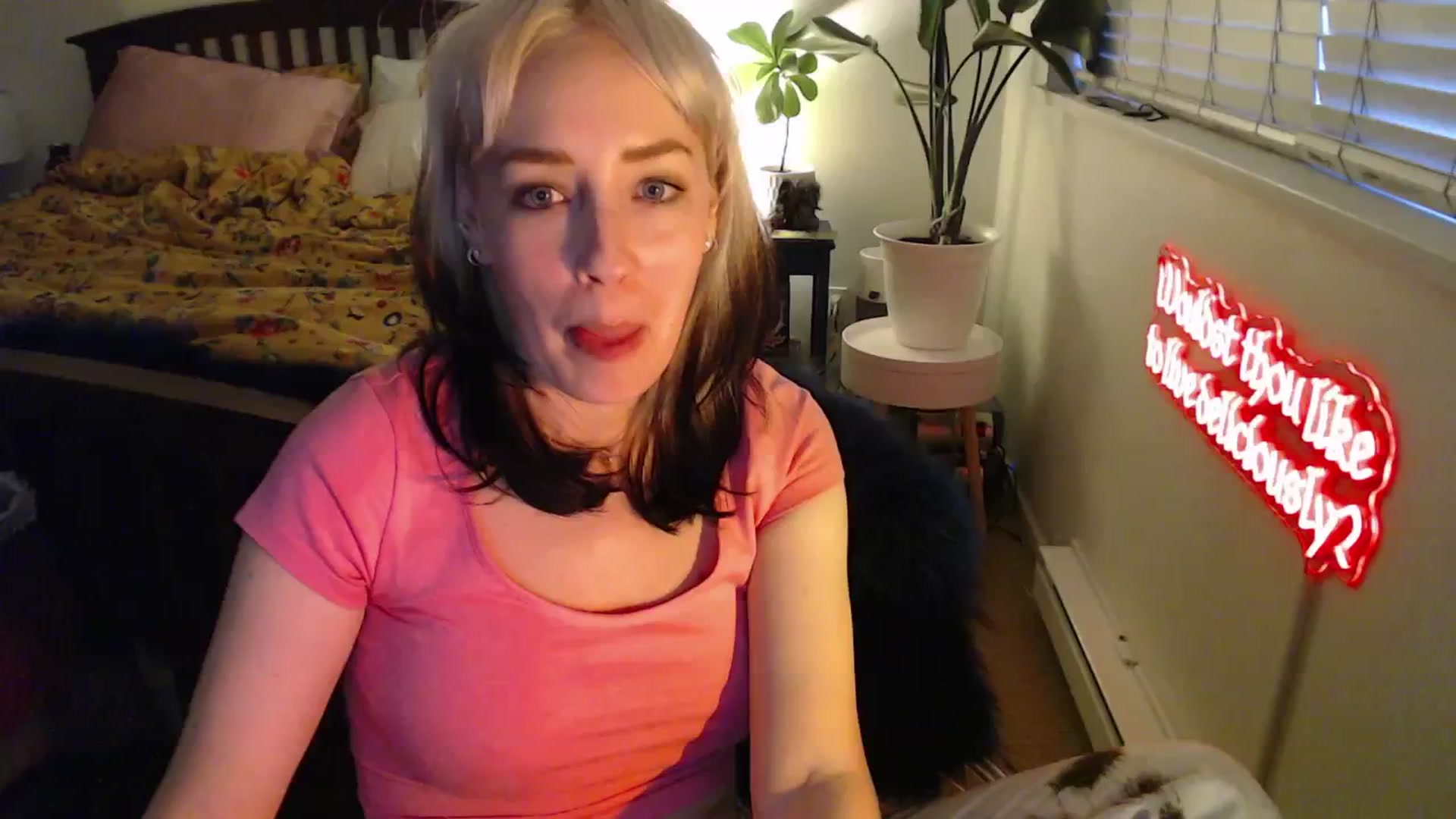 Gallery image thumbnail from NahlaHoney's myfreecams stream on, 04/16/2025, 03:23 image 11 of 20