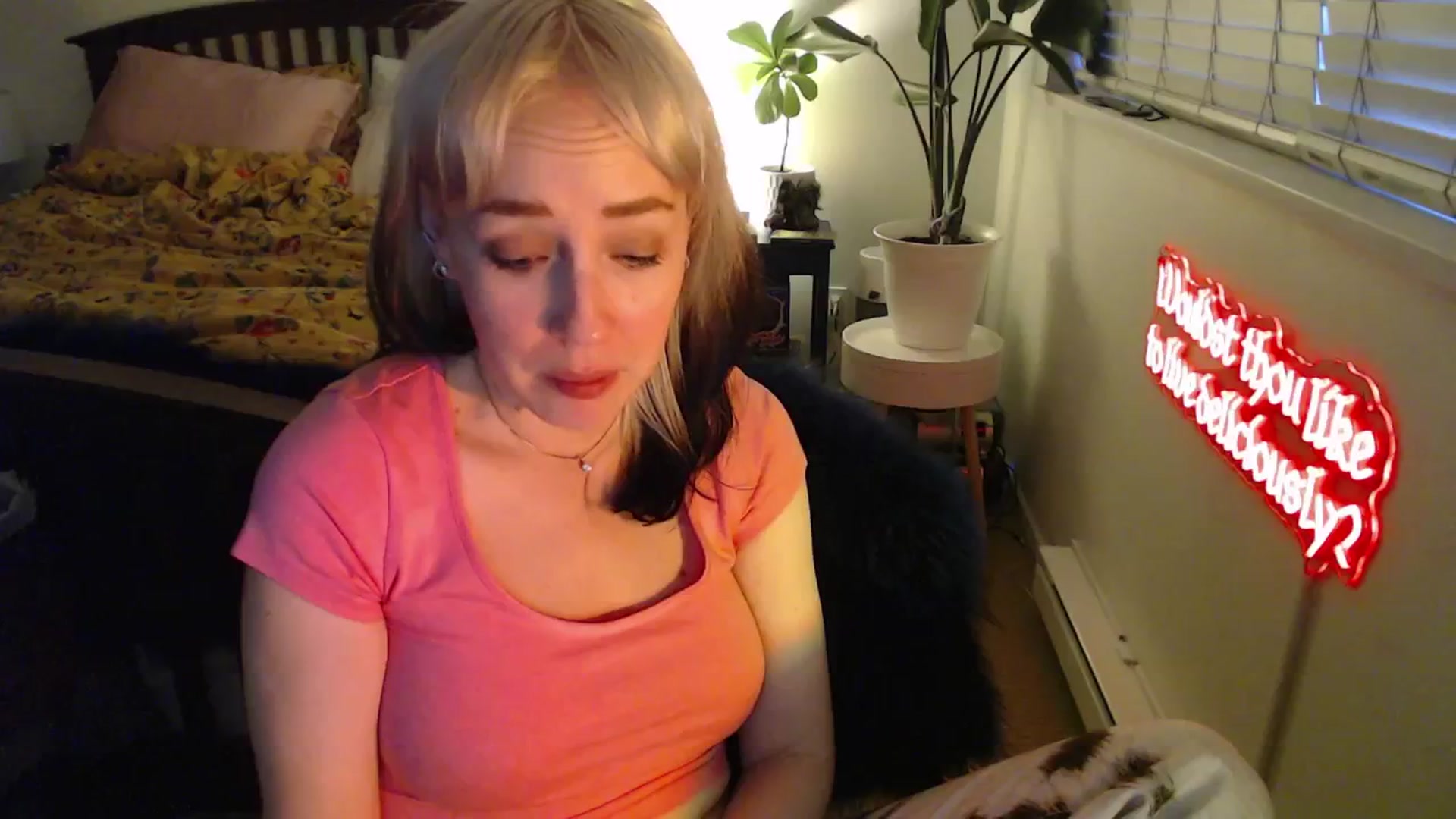 Gallery image thumbnail from NahlaHoney's myfreecams stream on, 04/16/2025, 03:23 image 14 of 20