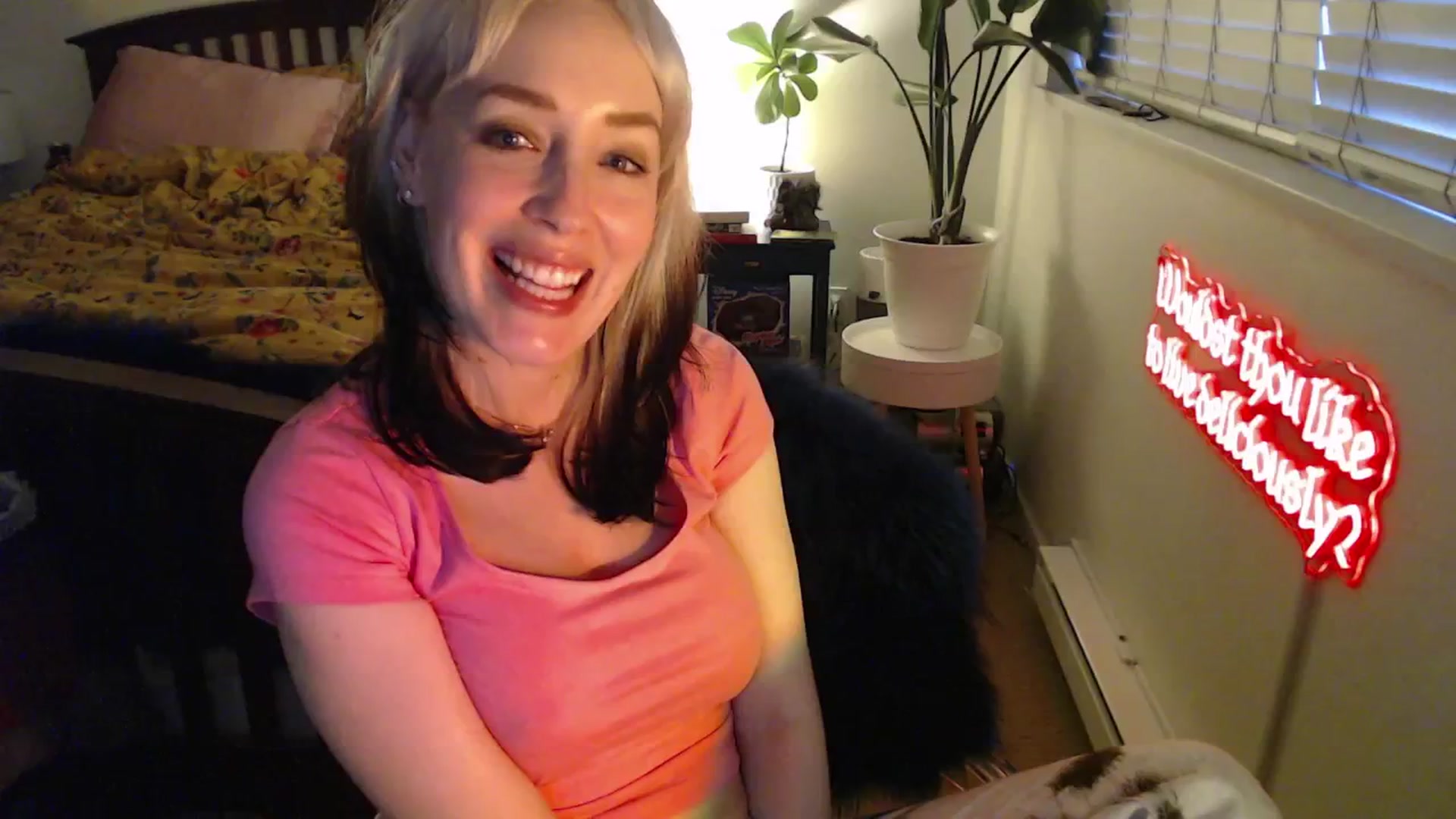 Gallery image thumbnail from NahlaHoney's myfreecams stream on, 04/16/2025, 03:23 image 10 of 20