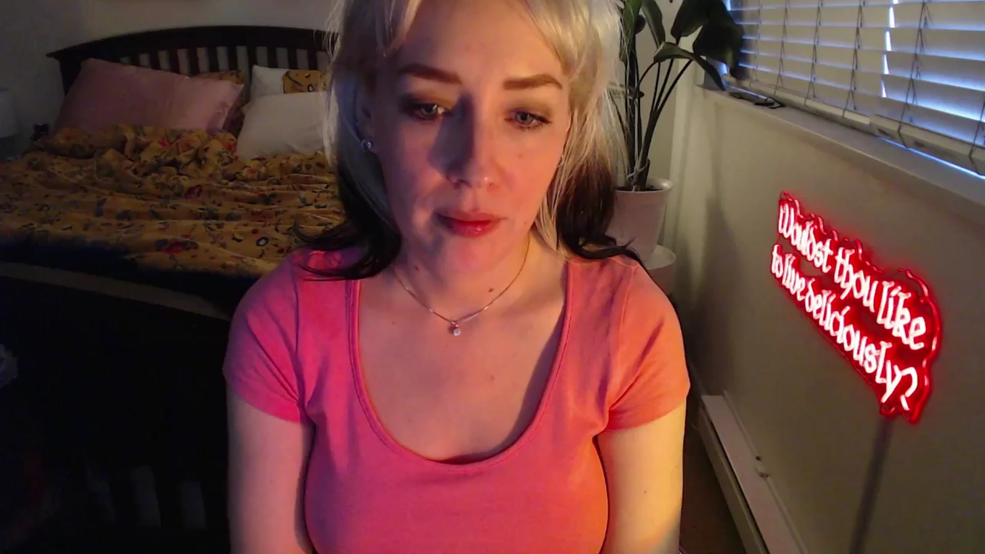 Gallery image thumbnail from NahlaHoney's myfreecams stream on, 04/16/2025, 03:23 image 4 of 20