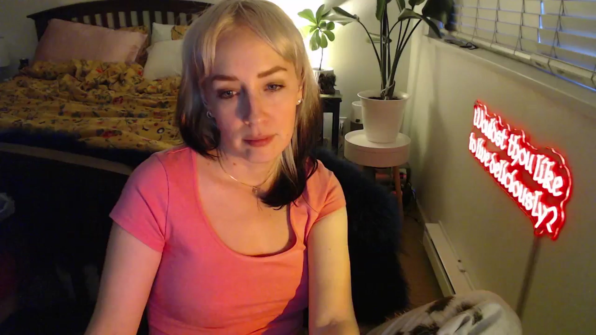 Gallery image thumbnail from NahlaHoney's myfreecams stream on, 04/16/2025, 03:23 image 16 of 20