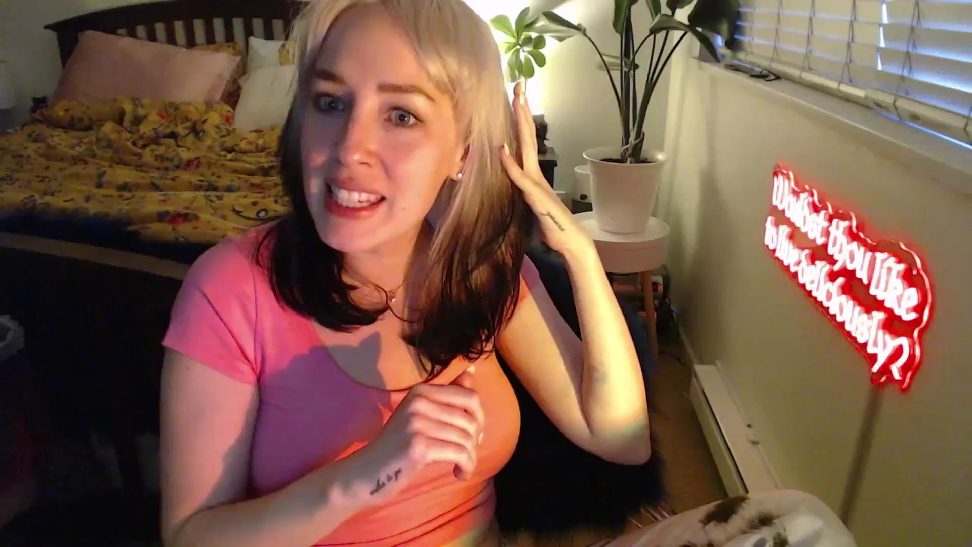 Gallery image thumbnail from NahlaHoney's myfreecams stream on, 04/16/2025, 03:23 image 9 of 20