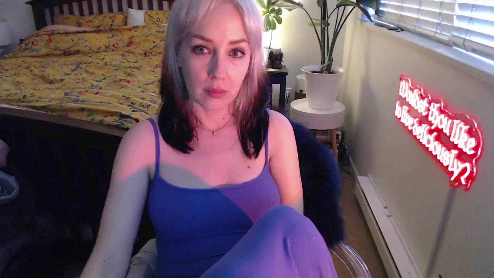 Gallery image thumbnail from NahlaHoney's myfreecams stream on, 04/21/2025, 04:50 image 6 of 20