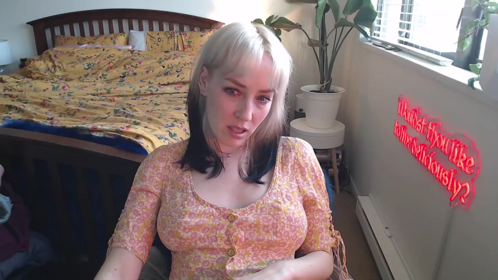 Gallery image thumbnail from NahlaHoney's myfreecams stream on, 04/24/2025, 05:18 image 2 of 20
