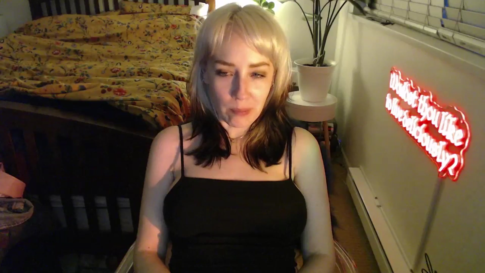 Gallery image thumbnail from NahlaHoney's myfreecams stream on, 04/25/2025, 04:22 image 13 of 20