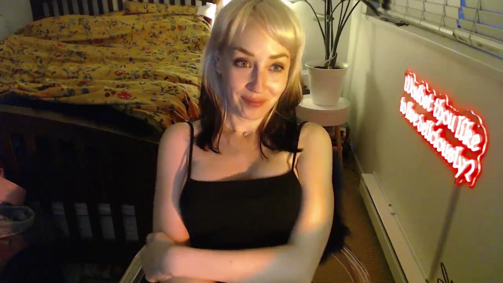 Gallery image thumbnail from NahlaHoney's myfreecams stream on, 04/25/2025, 04:22 image 12 of 20