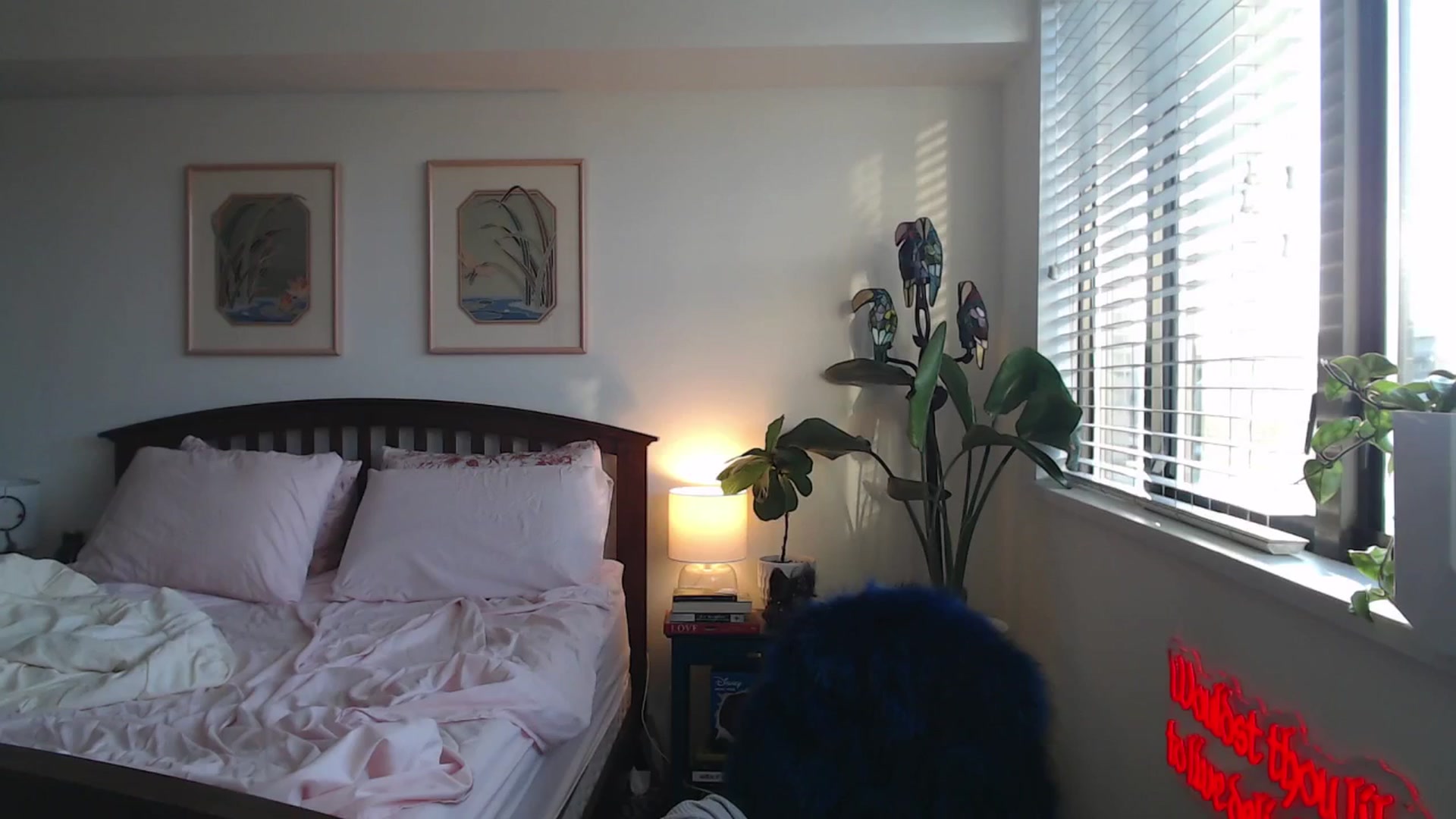 Gallery image thumbnail from NahlaHoney's myfreecams stream on, 05/04/2025, 04:31 image 7 of 20