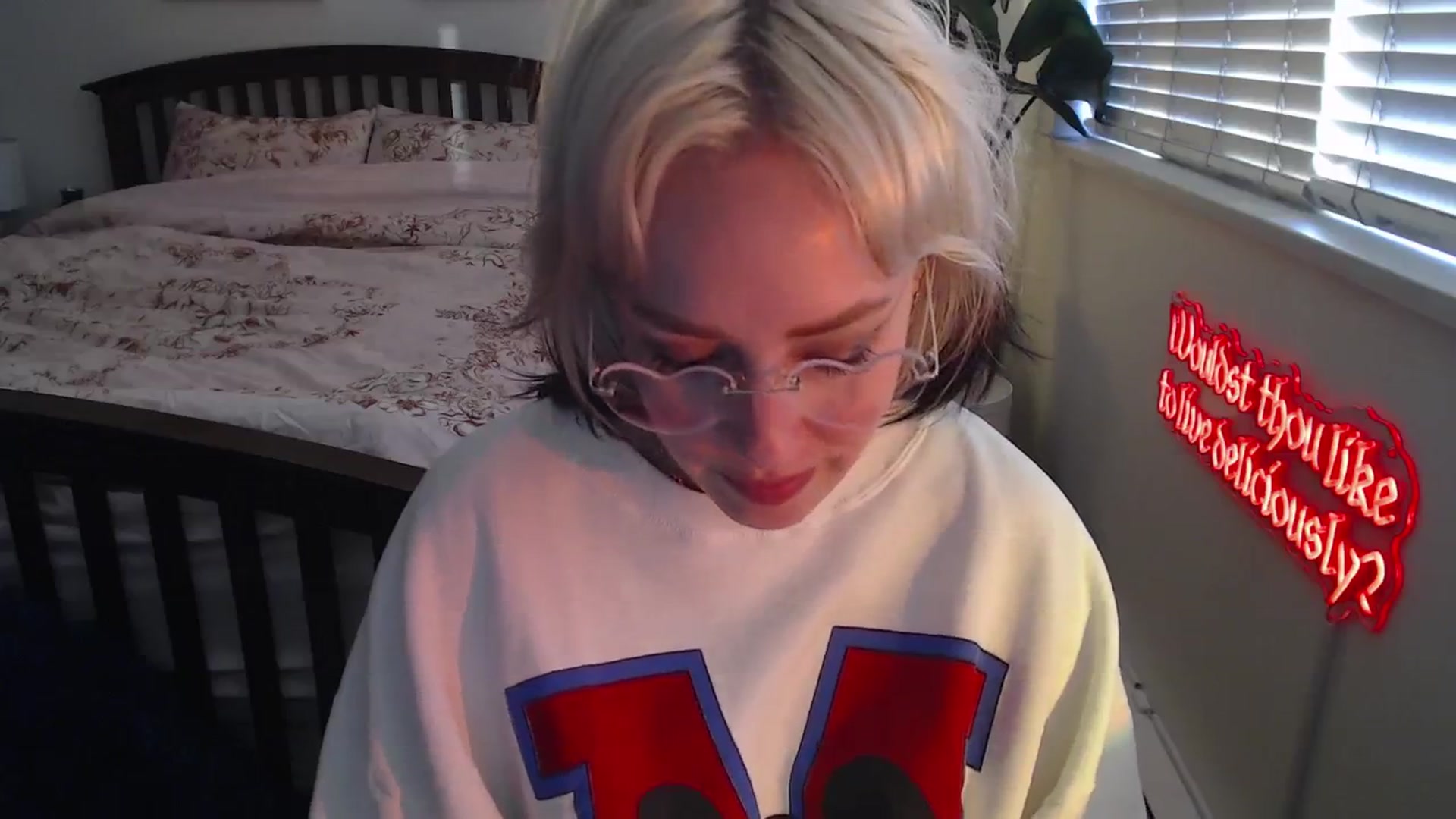 Gallery image thumbnail from NahlaHoney's myfreecams stream on, 05/13/2025, 03:50 image 11 of 20