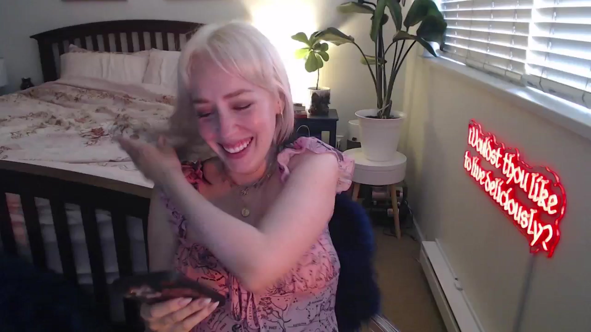 Gallery image thumbnail from NahlaHoney's myfreecams stream on, 05/15/2025, 02:46 image 20 of 20