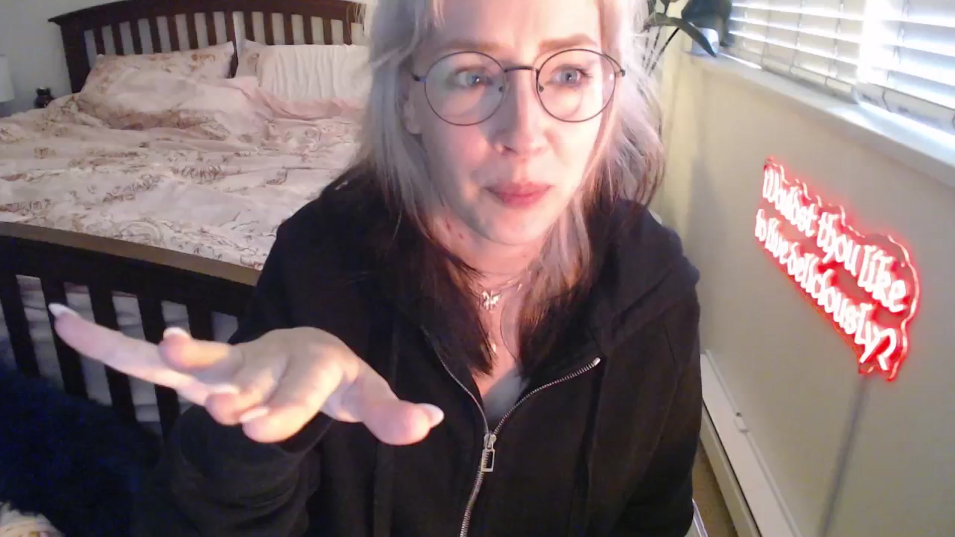 Gallery image thumbnail from NahlaHoney's myfreecams stream on, 05/19/2025, 03:30 image 10 of 20