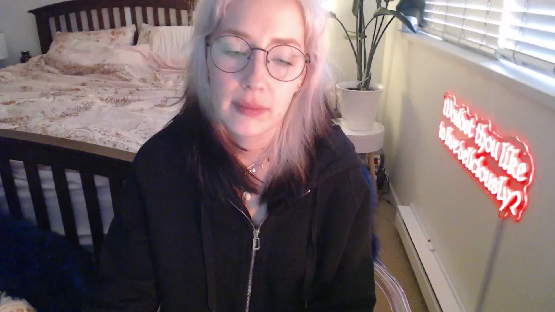 Gallery image thumbnail from NahlaHoney's myfreecams stream on, 05/19/2025, 03:30 image 11 of 20