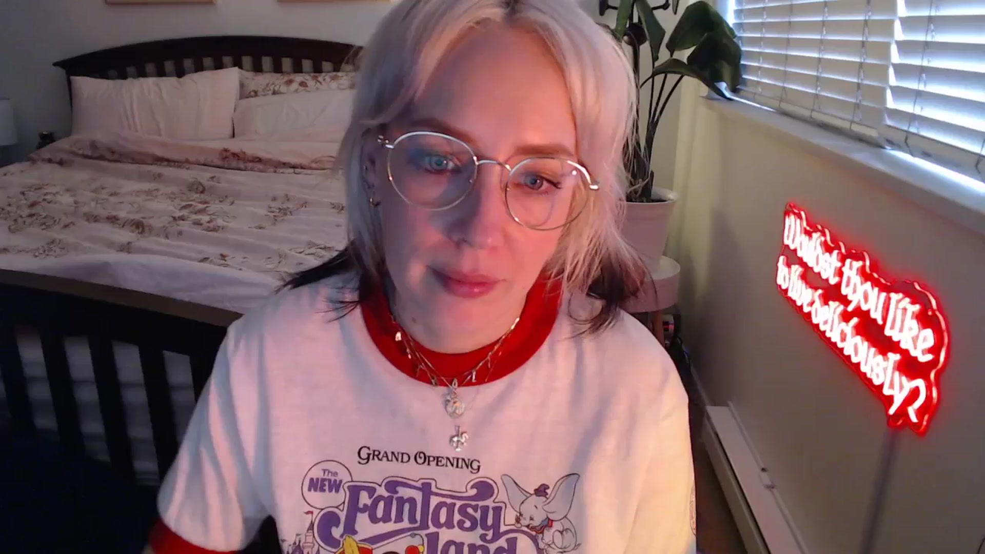 Gallery image thumbnail from NahlaHoney's myfreecams stream on, 05/27/2025, 04:35 image 11 of 20