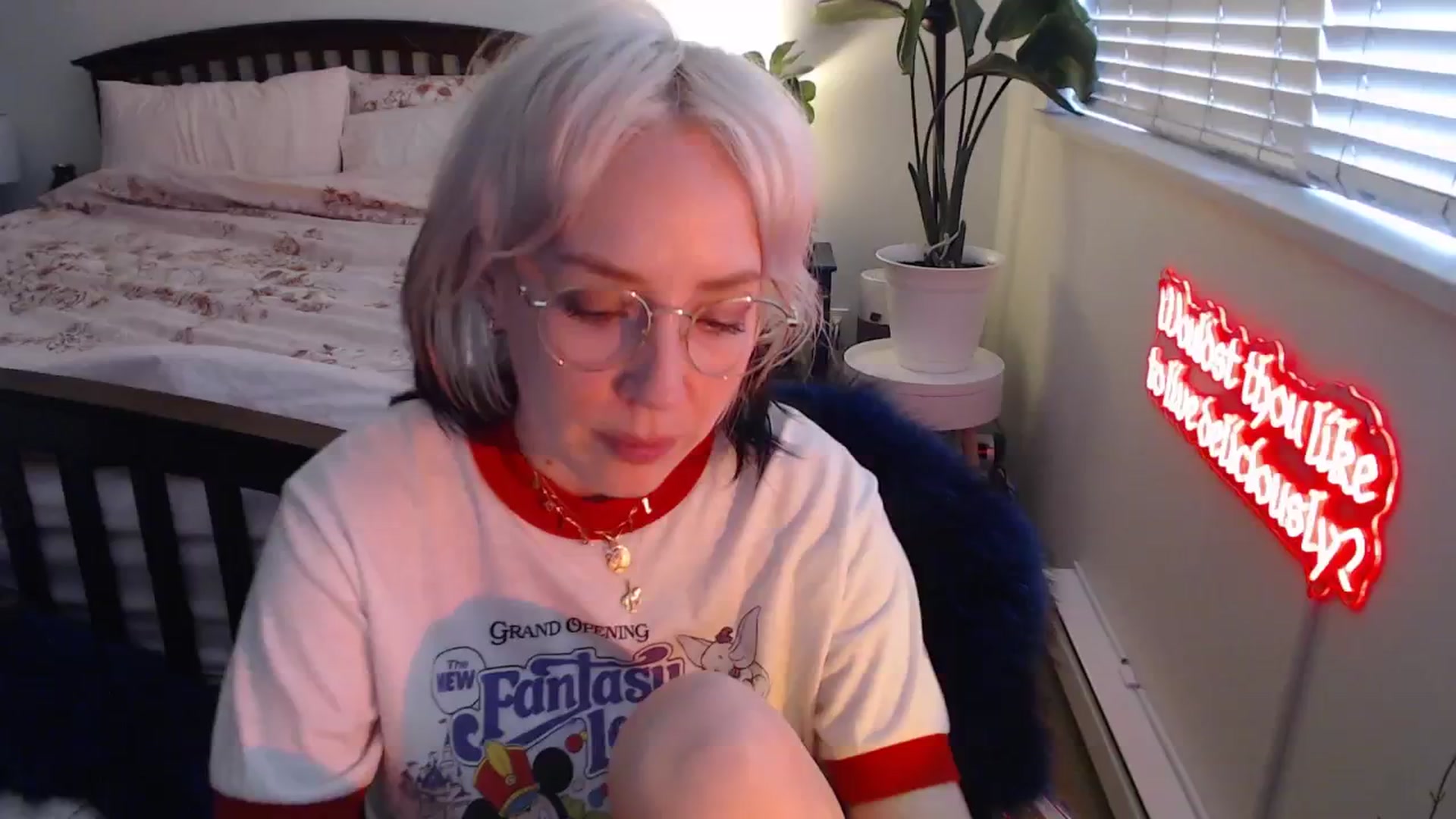 Gallery image thumbnail from NahlaHoney's myfreecams stream on, 05/27/2025, 04:35 image 8 of 20