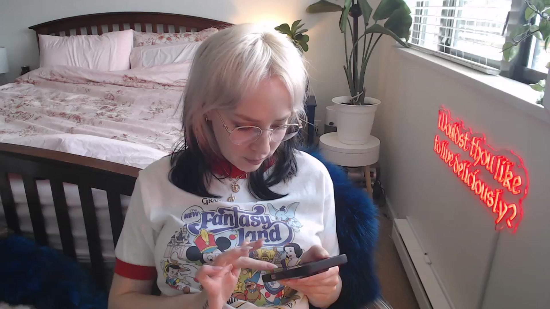 Gallery image thumbnail from NahlaHoney's myfreecams stream on, 05/27/2025, 04:35 image 6 of 20