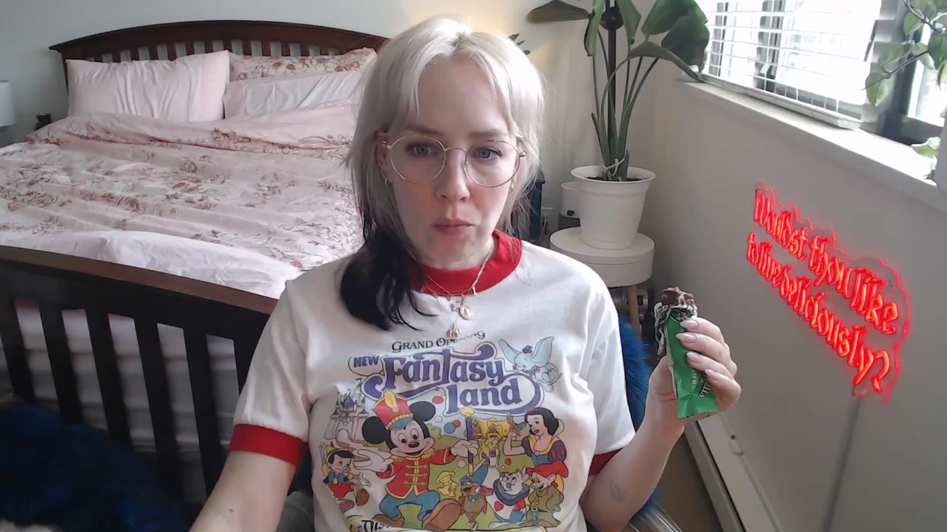 Gallery image thumbnail from NahlaHoney's myfreecams stream on, 05/27/2025, 04:35 image 5 of 20