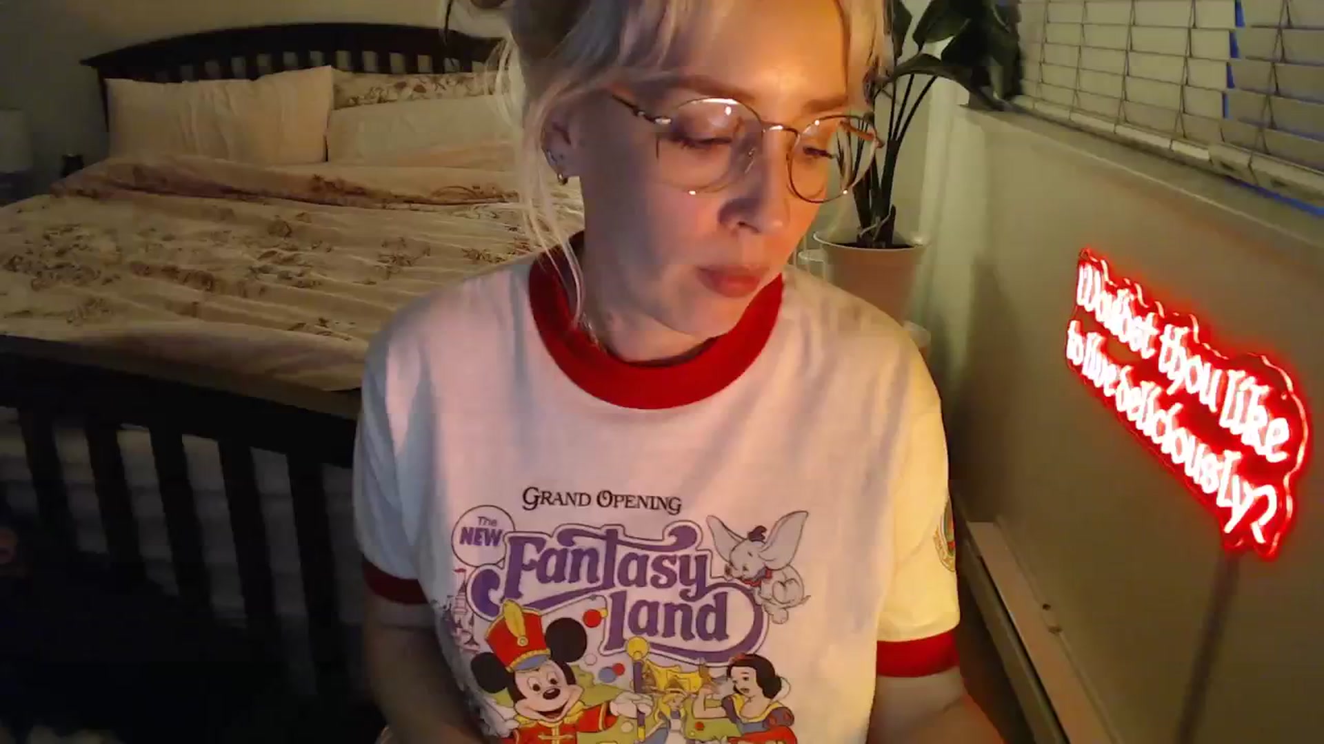 Gallery image thumbnail from NahlaHoney's myfreecams stream on, 05/27/2025, 04:35 image 20 of 20