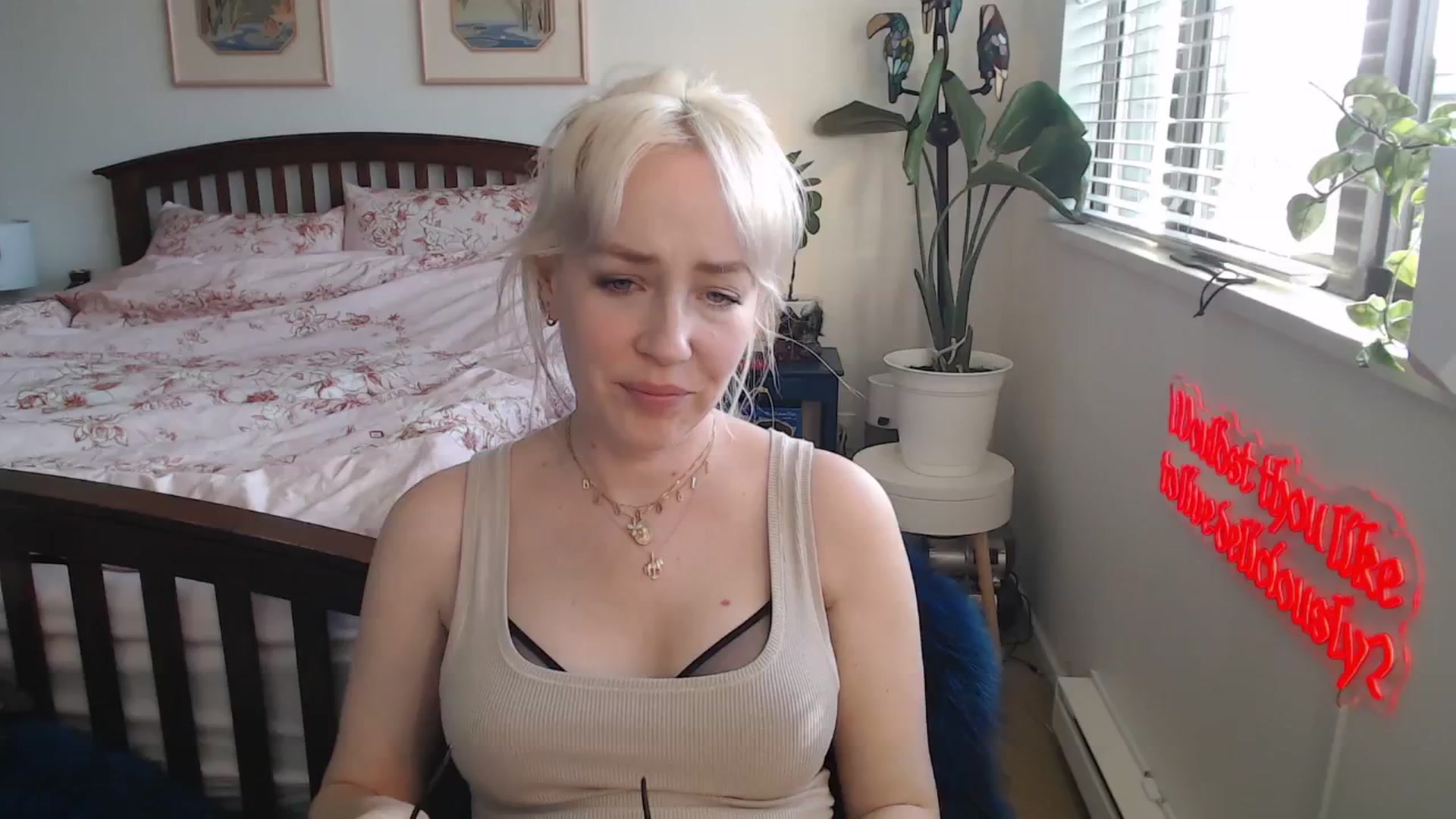 Gallery image thumbnail from NahlaHoney's myfreecams stream on, 05/30/2025, 04:02 image 9 of 20
