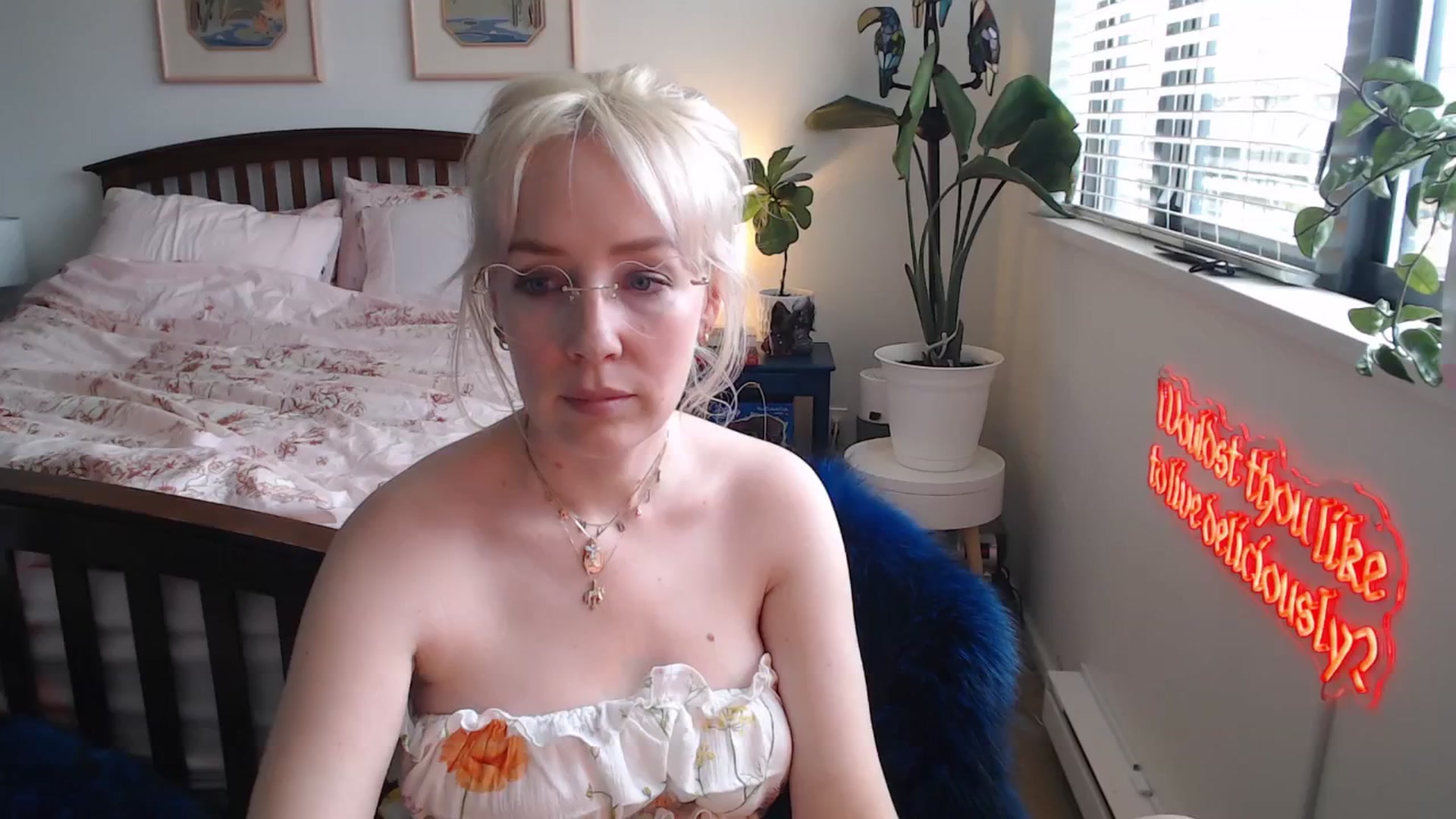 Gallery image thumbnail from NahlaHoney's myfreecams stream on, 05/31/2025, 04:25 image 4 of 20