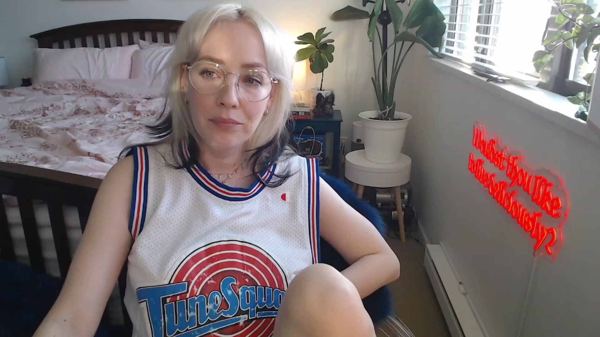 Gallery image thumbnail from NahlaHoney's myfreecams stream on, 06/02/2025, 04:53 image 7 of 20