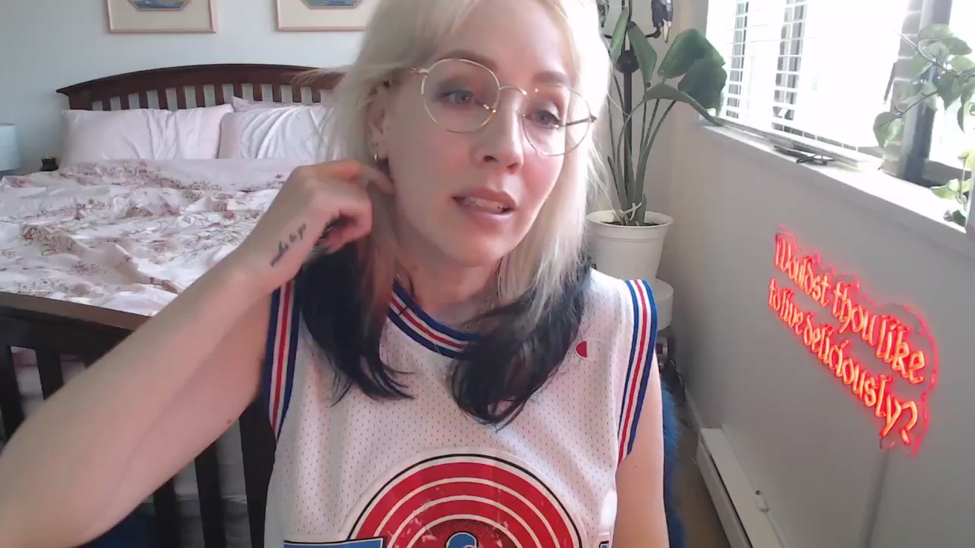 Gallery image thumbnail from NahlaHoney's myfreecams stream on, 06/02/2025, 04:53 image 2 of 20