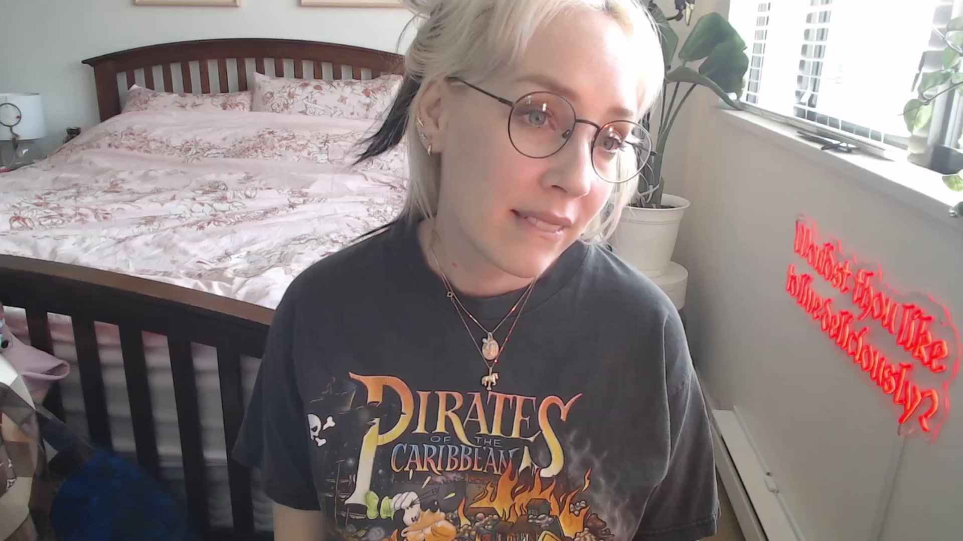 Gallery image thumbnail from NahlaHoney's myfreecams stream on, 06/03/2025, 03:09 image 7 of 20