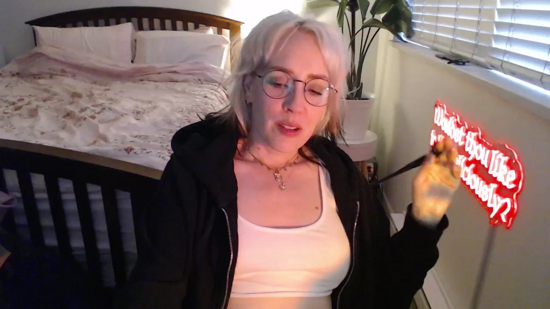 Gallery image thumbnail from NahlaHoney's myfreecams stream on, 06/06/2025, 04:35 image 12 of 20