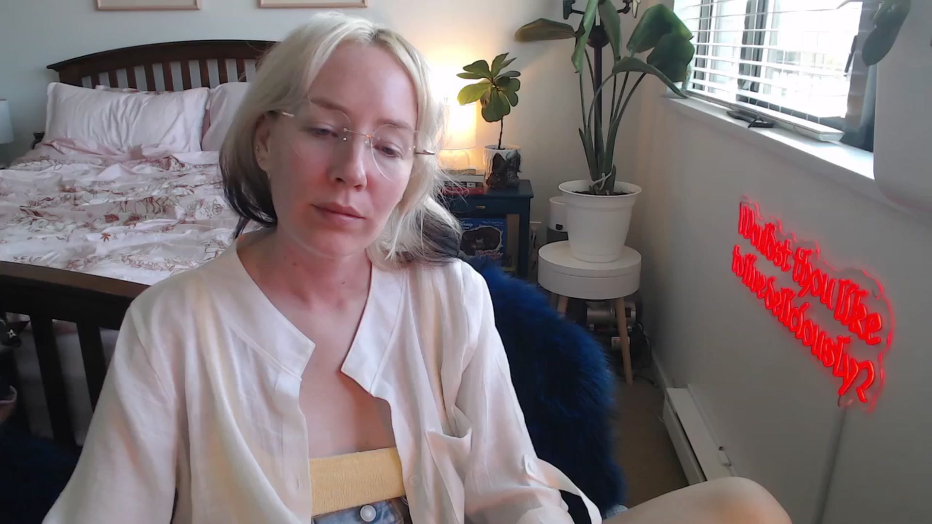 Gallery image thumbnail from NahlaHoney's myfreecams stream on, 06/10/2025, 03:07 image 2 of 20
